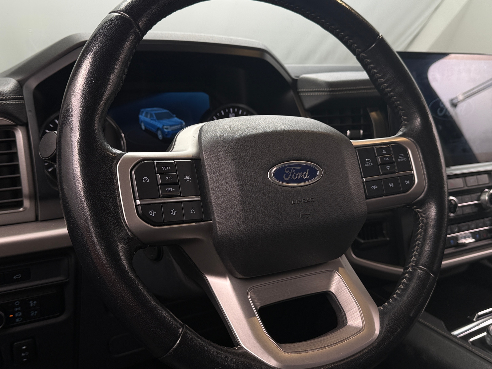 Thumbnail: 2023 Ford Expedition MAX - 4