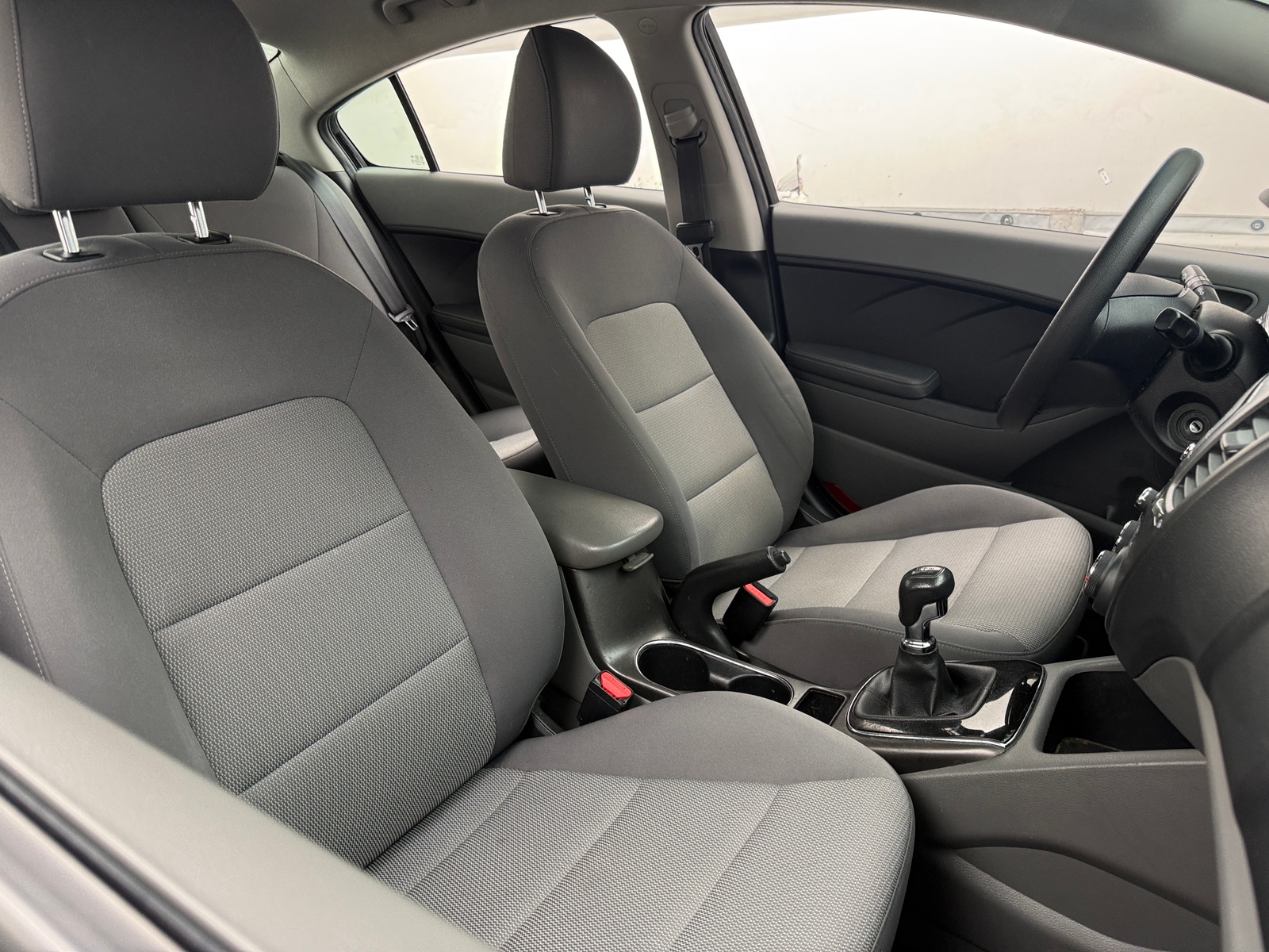 Thumbnail: 2017 Kia Forte - 2