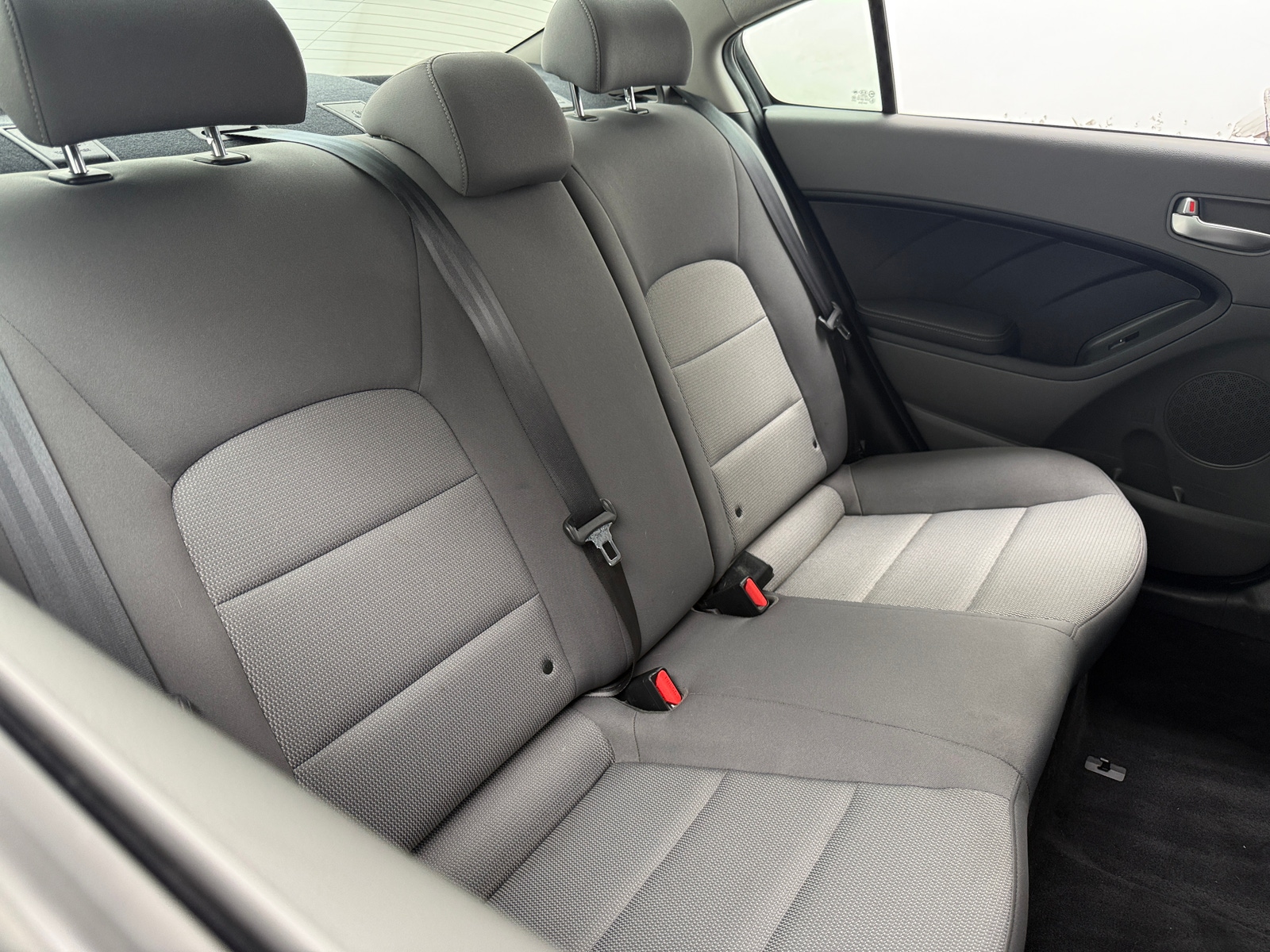 Thumbnail: 2017 Kia Forte - 6