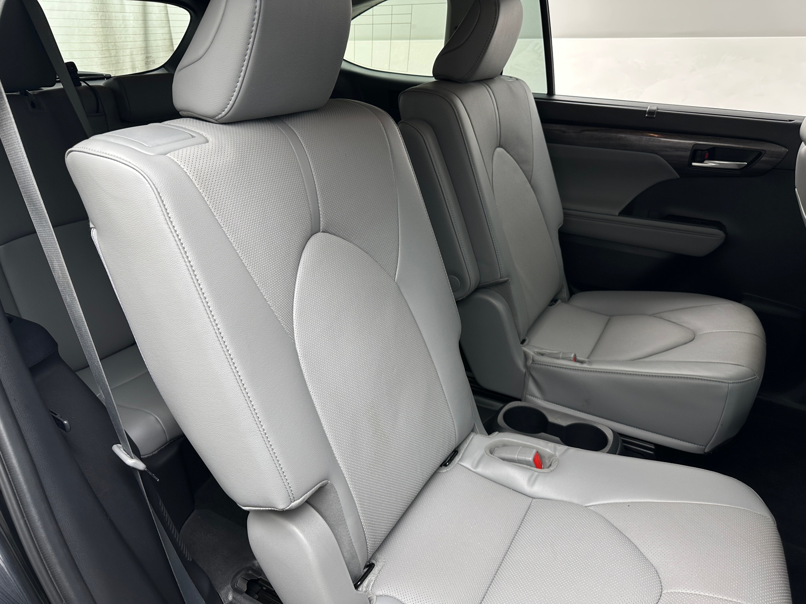 Thumbnail: 2023 Toyota Highlander - 5