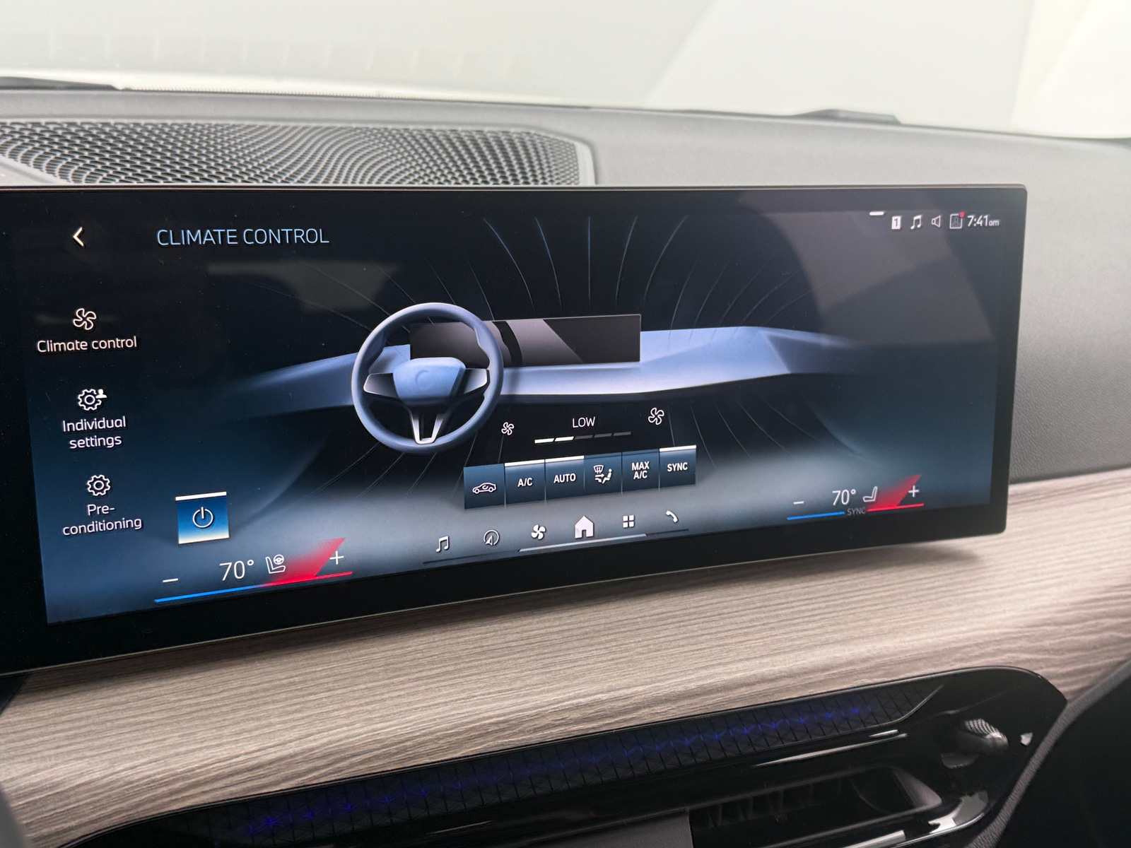 Thumbnail: 2025 BMW i4 - 3