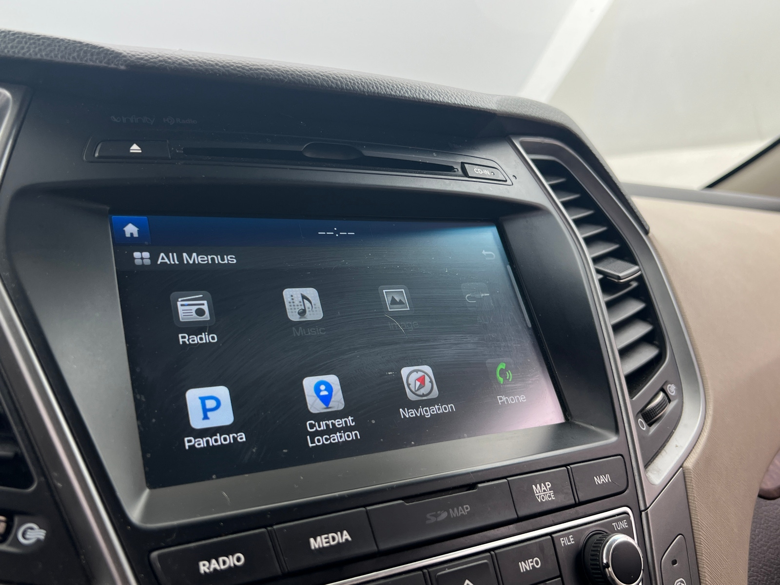 Thumbnail: 2018 Hyundai Santa Fe - 4