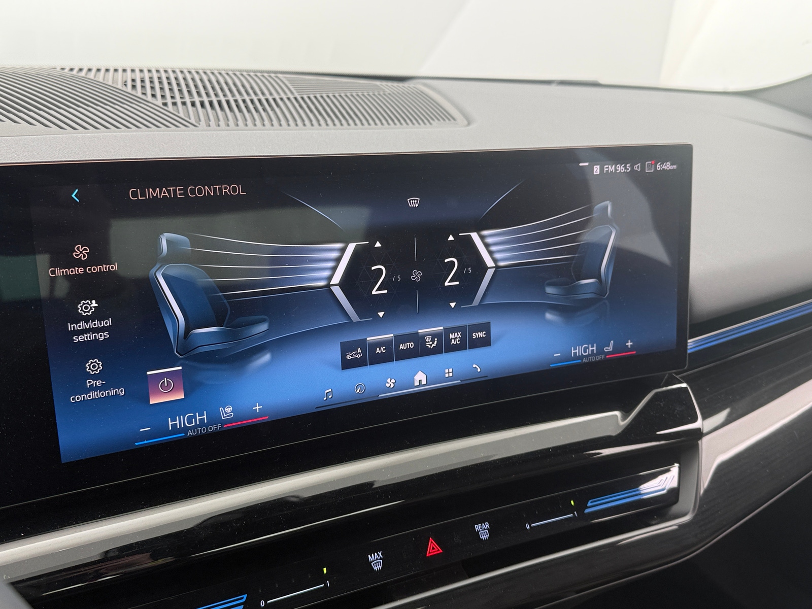 Thumbnail: 2026 BMW 5 Series - 3