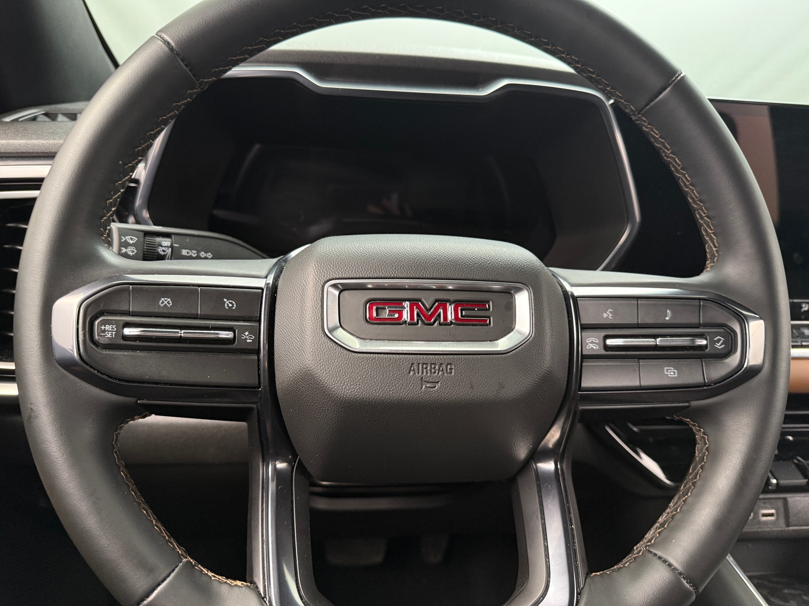 Thumbnail: 2024 GMC Canyon - 5