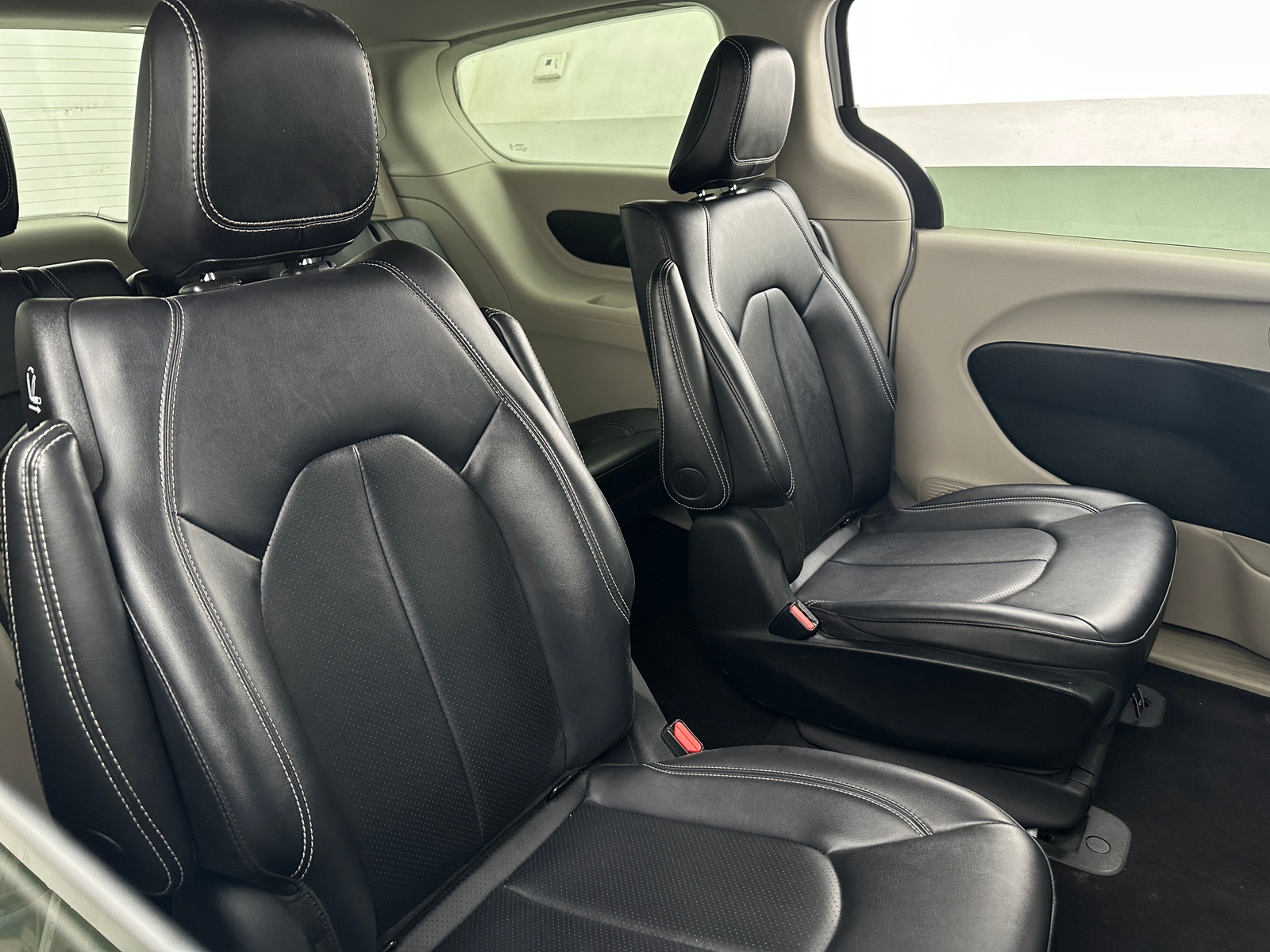 Thumbnail: 2024 Chrysler Pacifica - 5