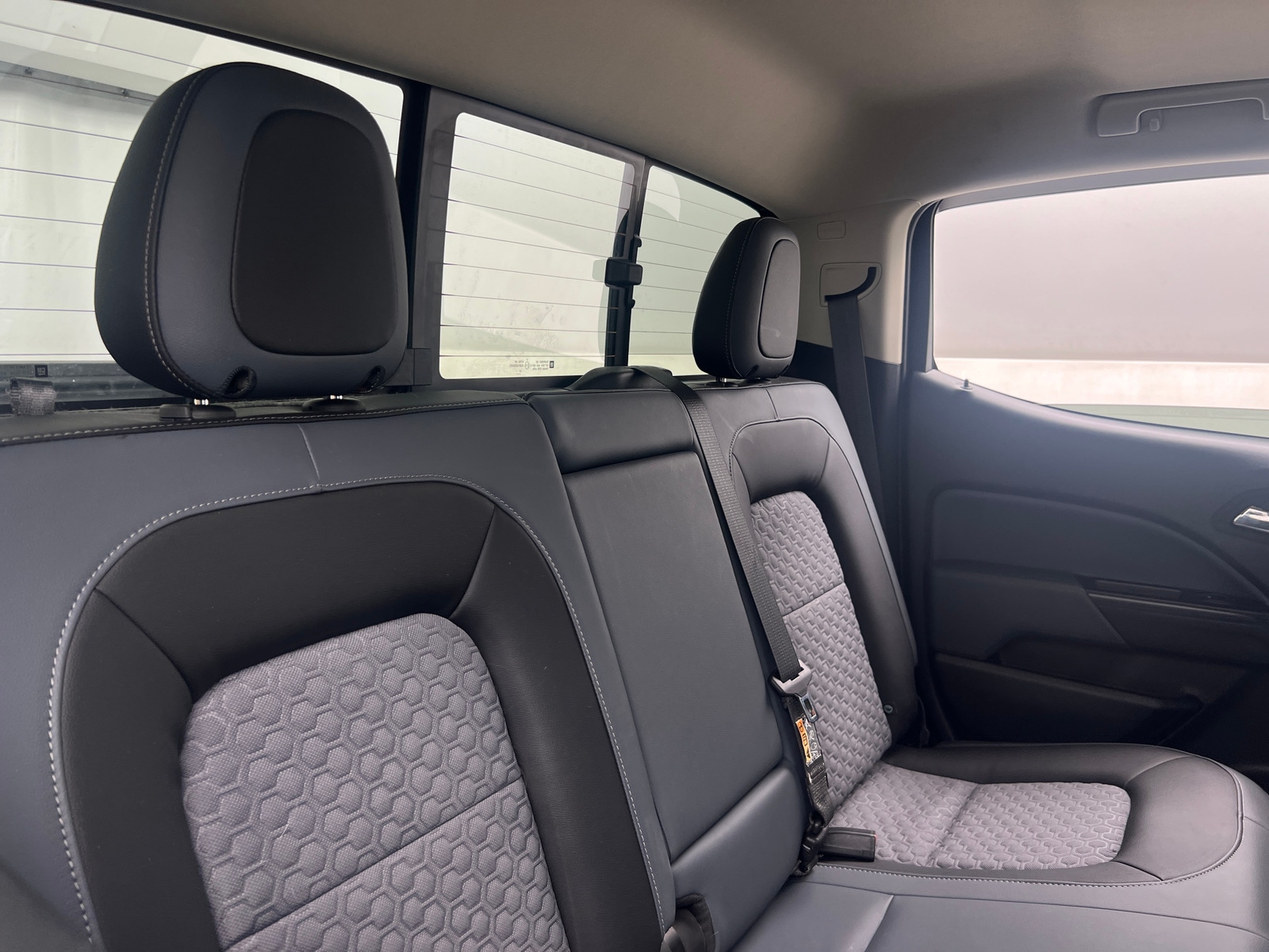 Thumbnail: 2022 Chevrolet Colorado - 6