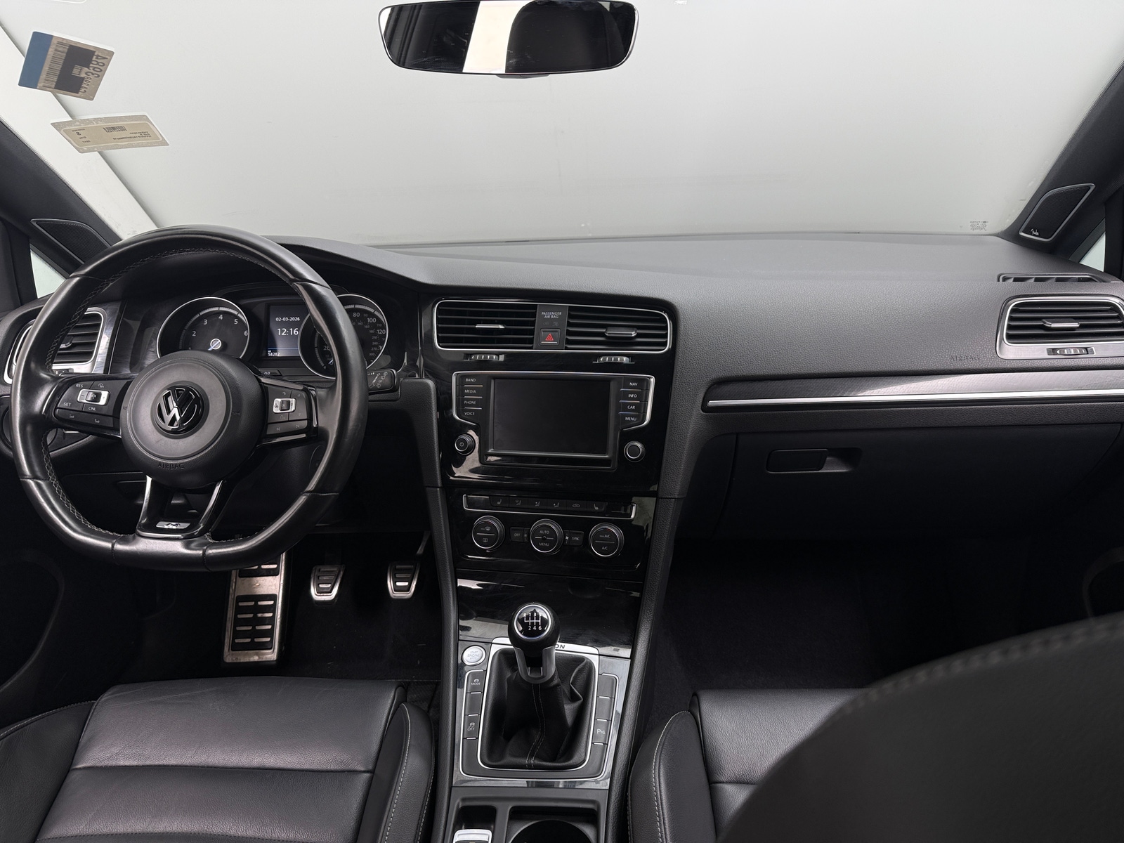 Thumbnail: 2017 Volkswagen Golf - 2