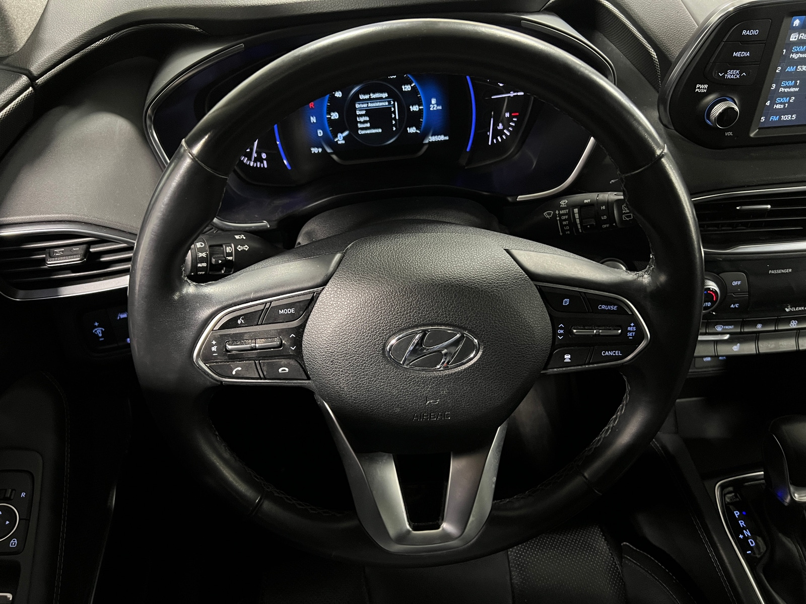 Thumbnail: 2019 Hyundai Santa Fe - 4