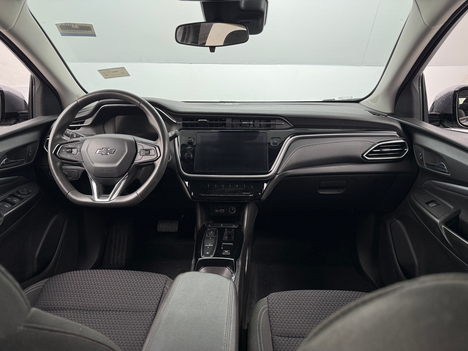 Thumbnail: 2023 Chevrolet Bolt EUV - 3