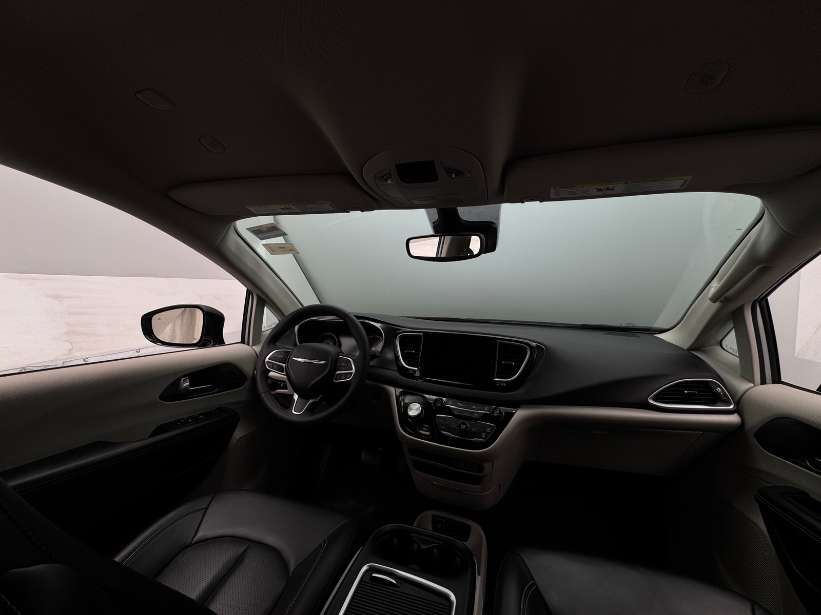 Thumbnail: 2024 Chrysler Pacifica - 2