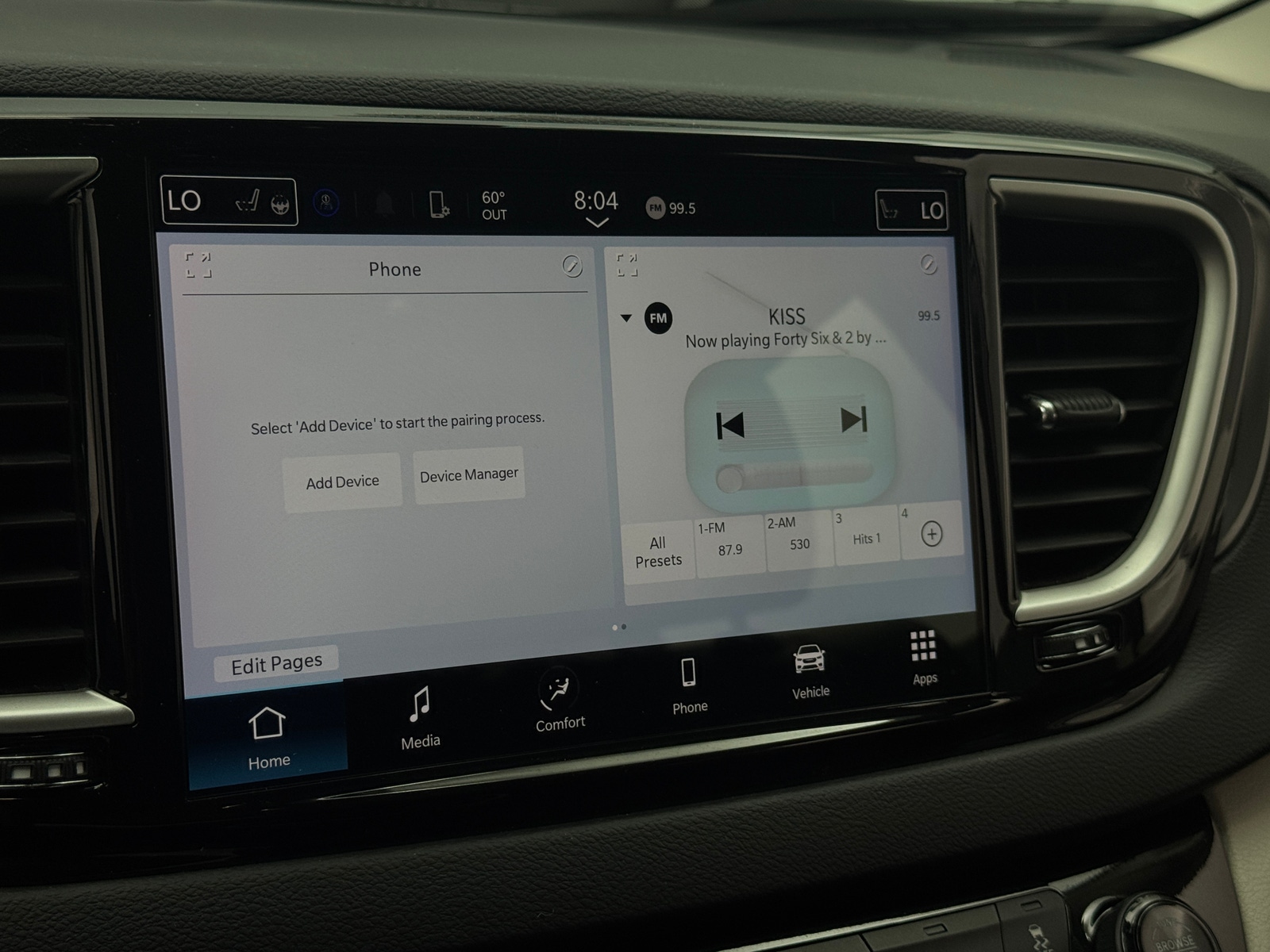 Thumbnail: 2024 Chrysler Pacifica - 3