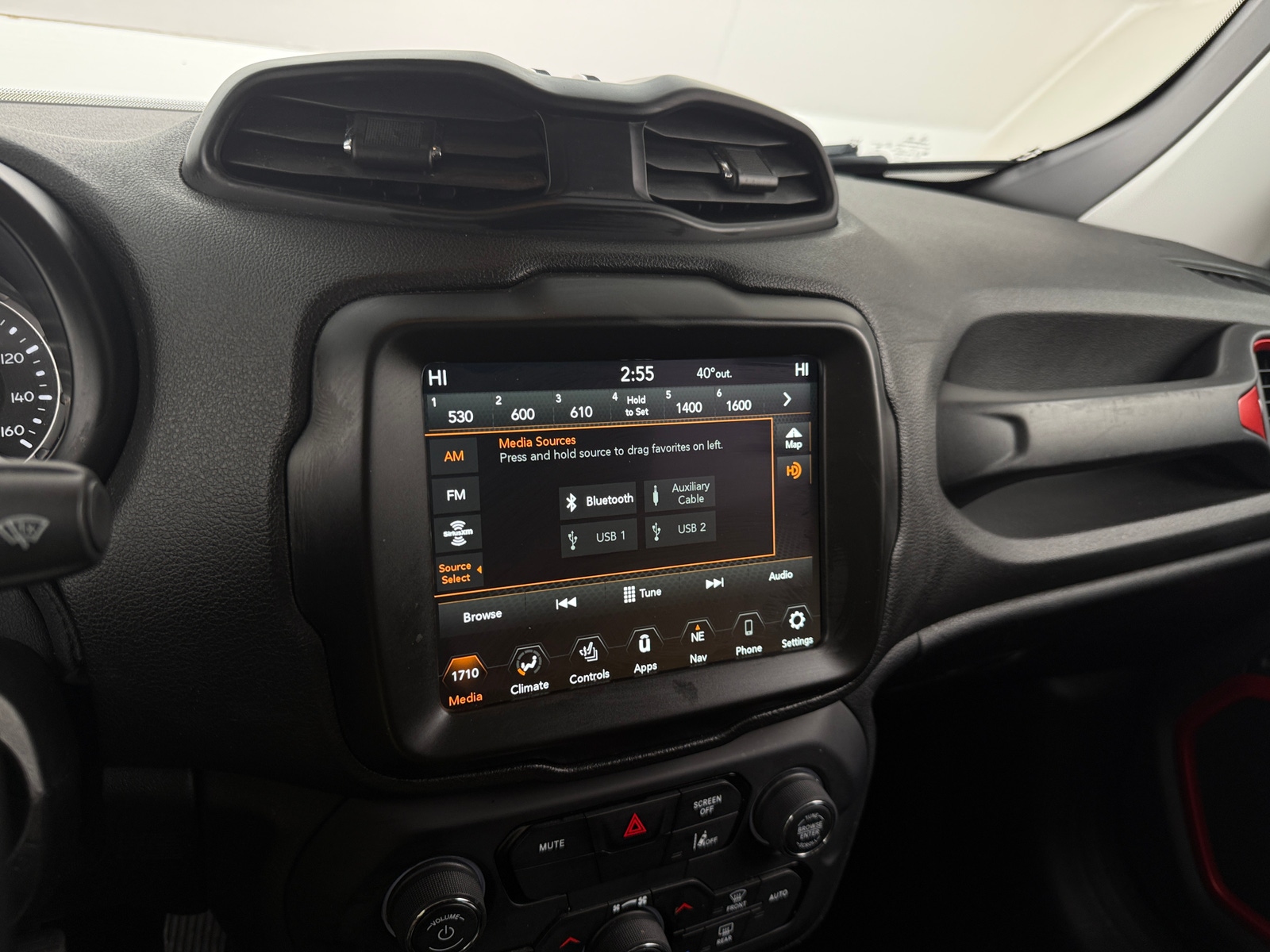 Thumbnail: 2022 Jeep Renegade - 4