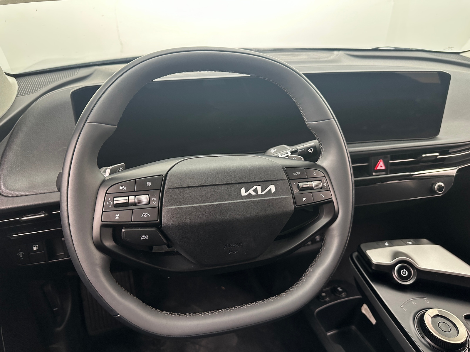 Thumbnail: 2025 Kia EV6 - 5