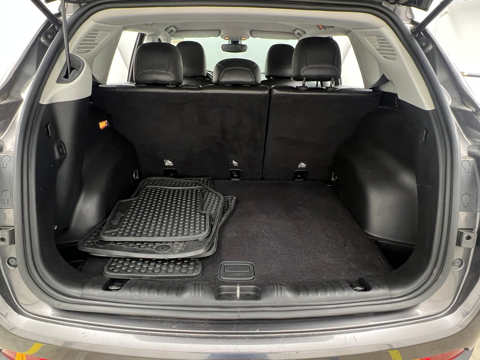 Thumbnail: 2018 Jeep Compass - 6