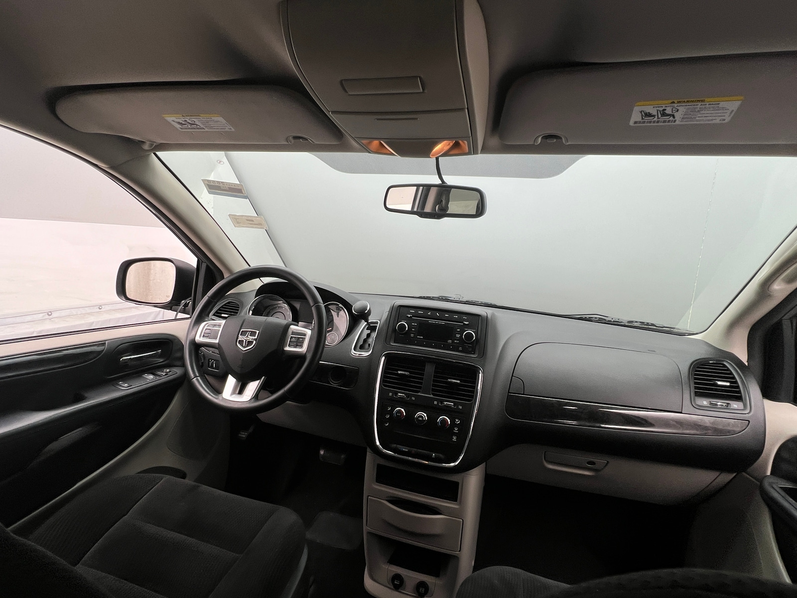 Thumbnail: 2016 Dodge Grand Caravan - 3