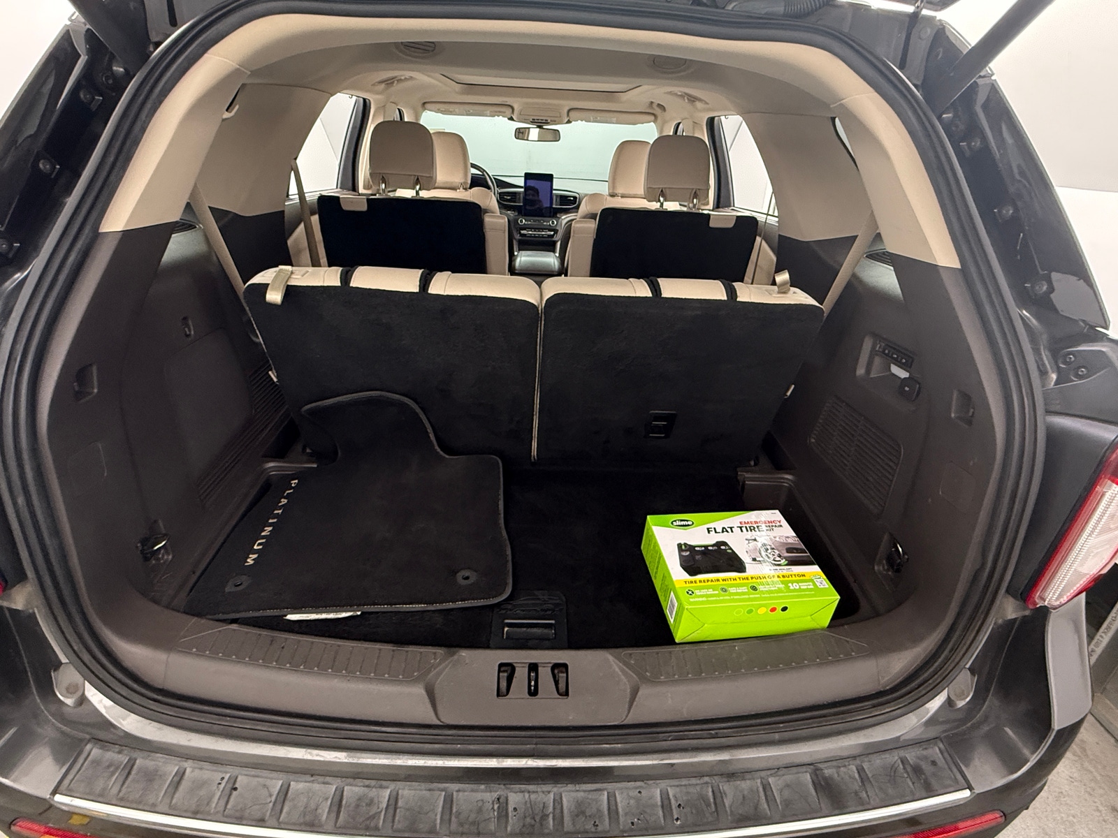 Thumbnail: 2020 Ford Explorer - 6