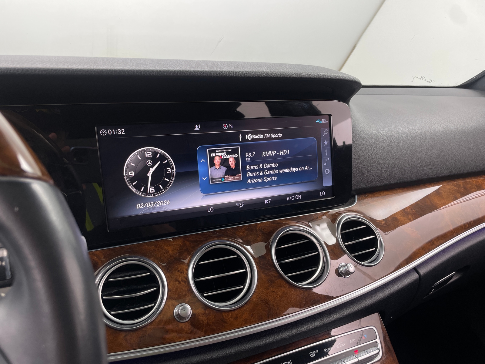 Thumbnail: 2019 Mercedes-Benz E-Class - 3