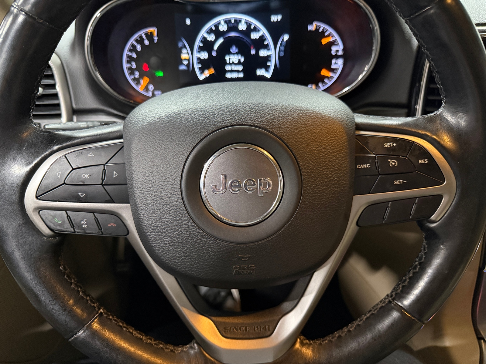 Thumbnail: 2020 Jeep Grand Cherokee - 4