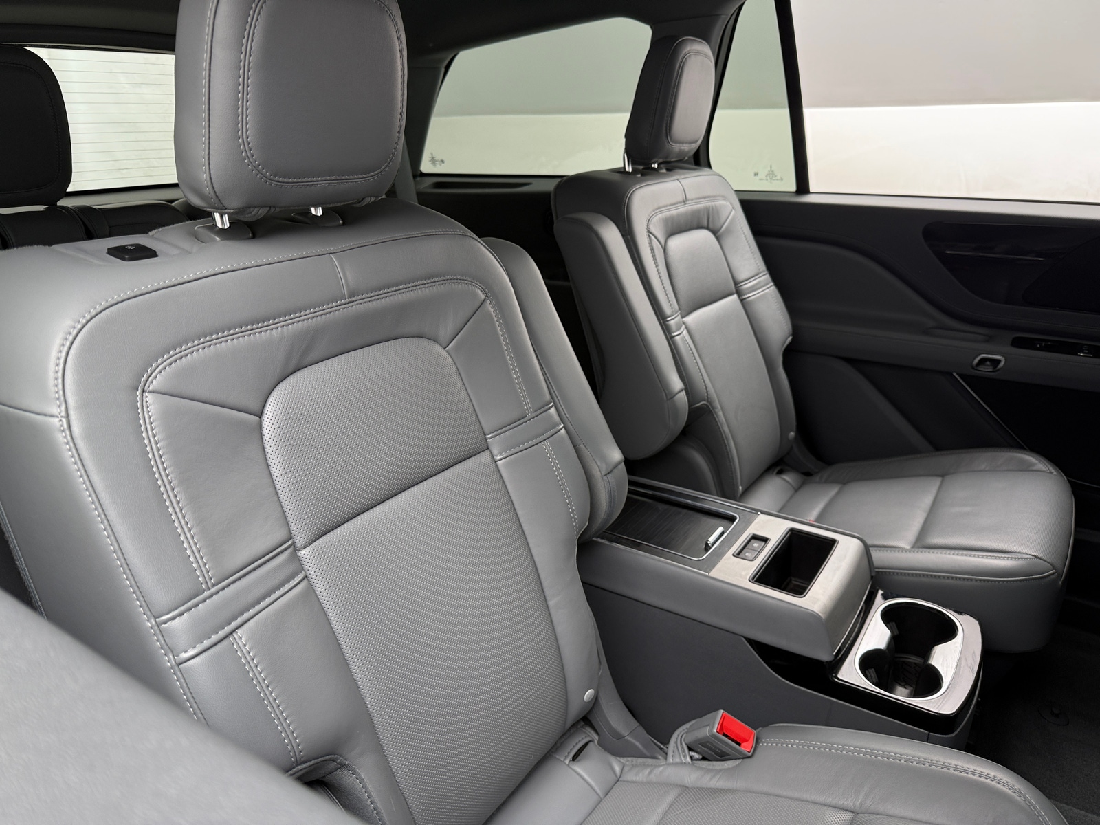 Thumbnail: 2021 Lincoln Aviator - 5