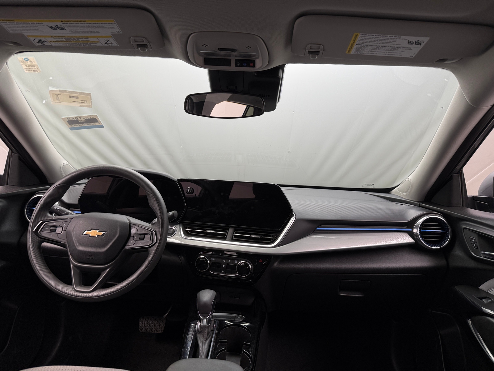 Thumbnail: 2025 Chevrolet Trax - 3