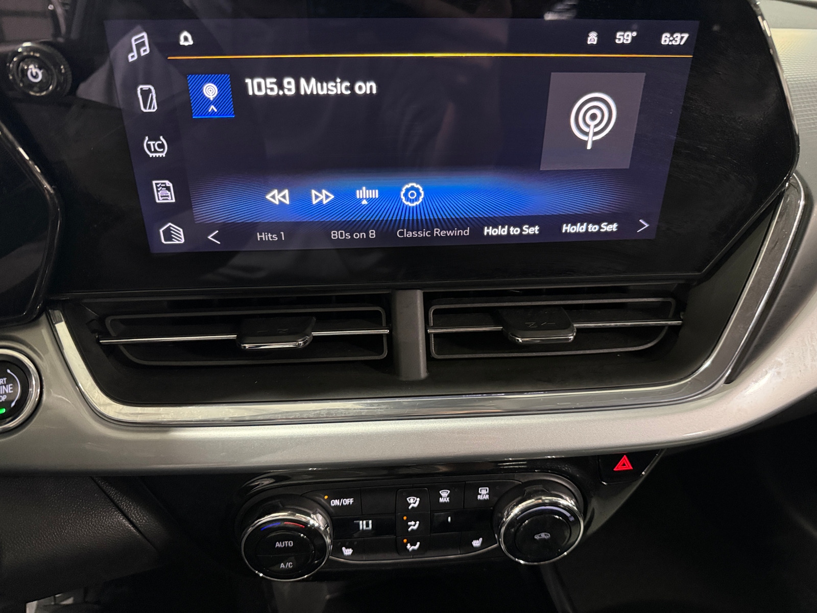 Thumbnail: 2025 Chevrolet Trax - 4