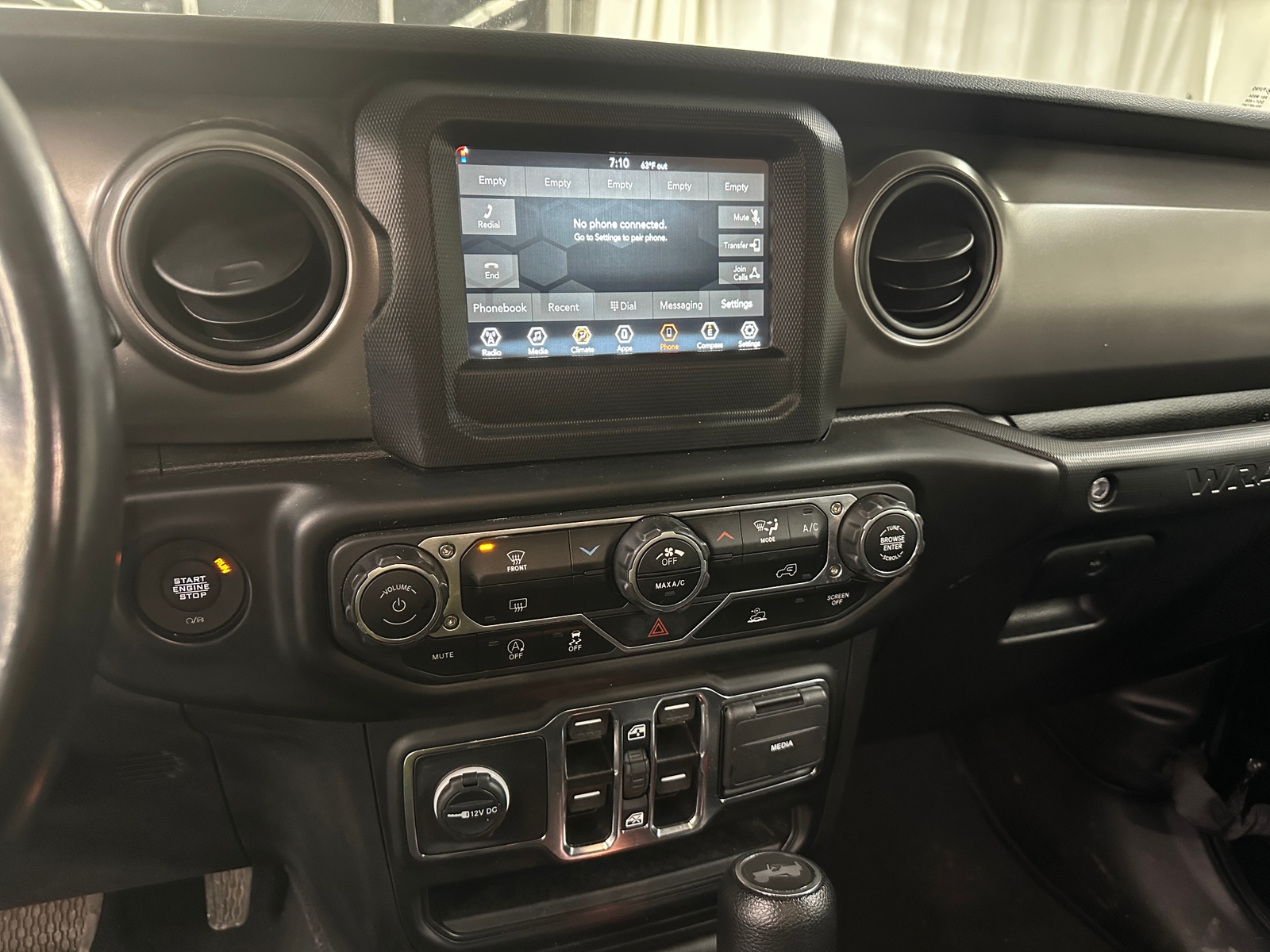 Thumbnail: 2022 Jeep Wrangler - 4