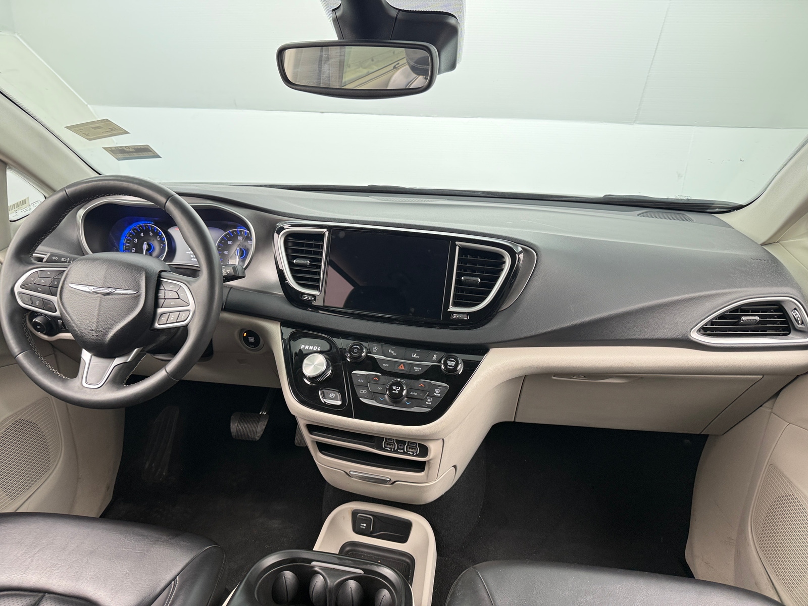 Thumbnail: 2023 Chrysler Pacifica - 2