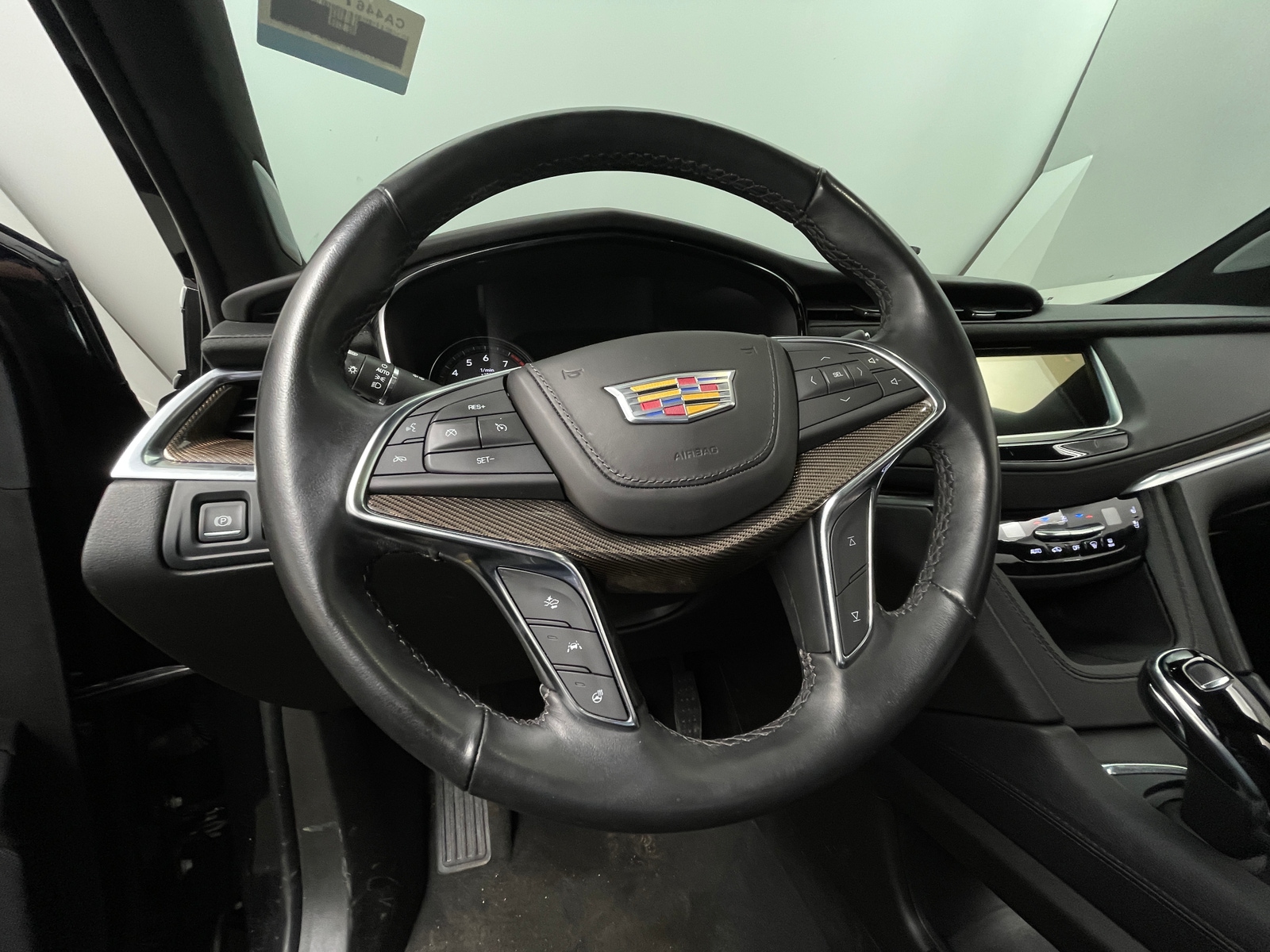 Thumbnail: 2024 Cadillac XT5 - 4