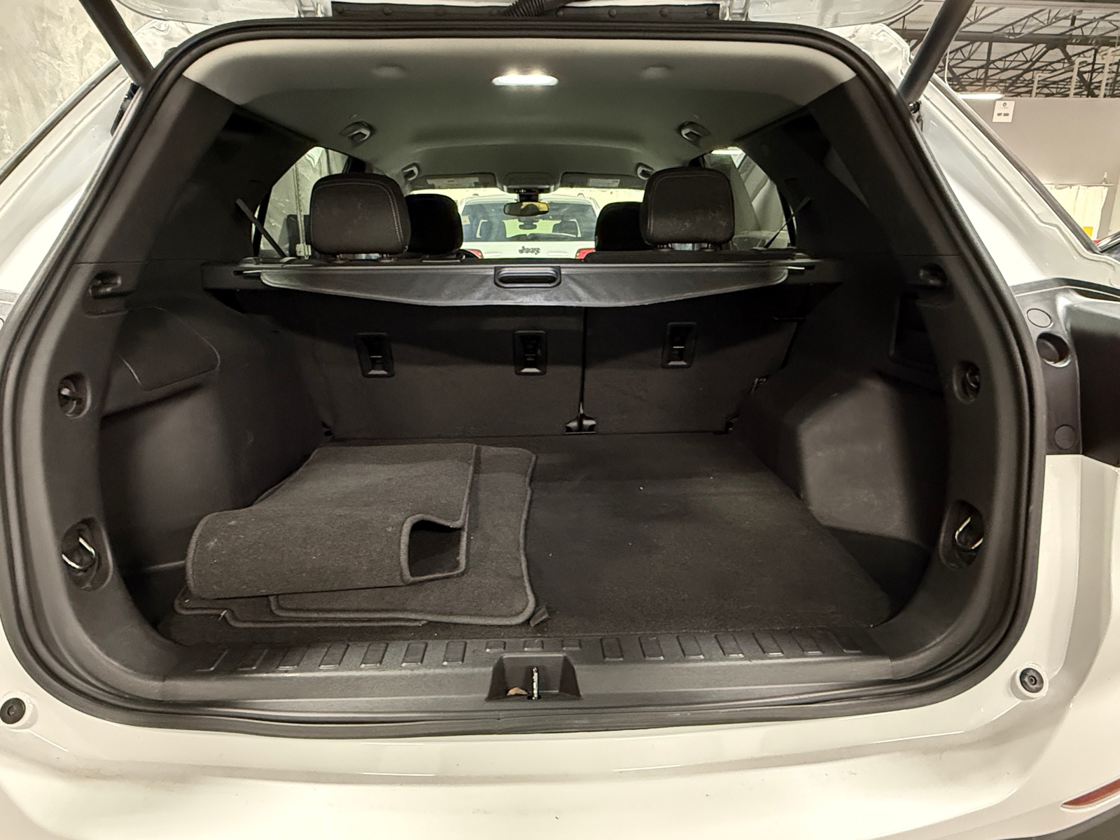 Thumbnail: 2023 Chevrolet Equinox - 7