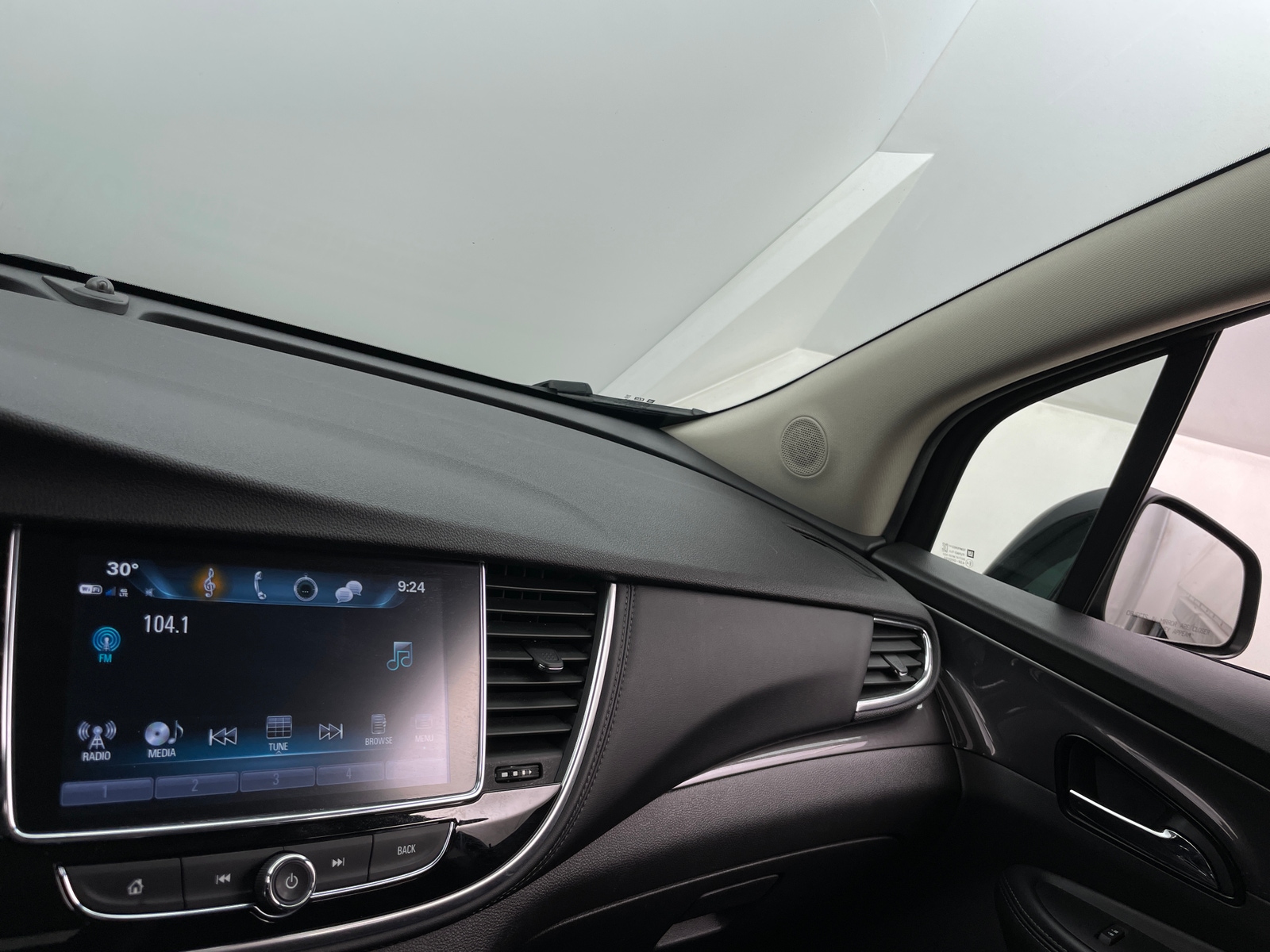 Thumbnail: 2020 Buick Encore - 4