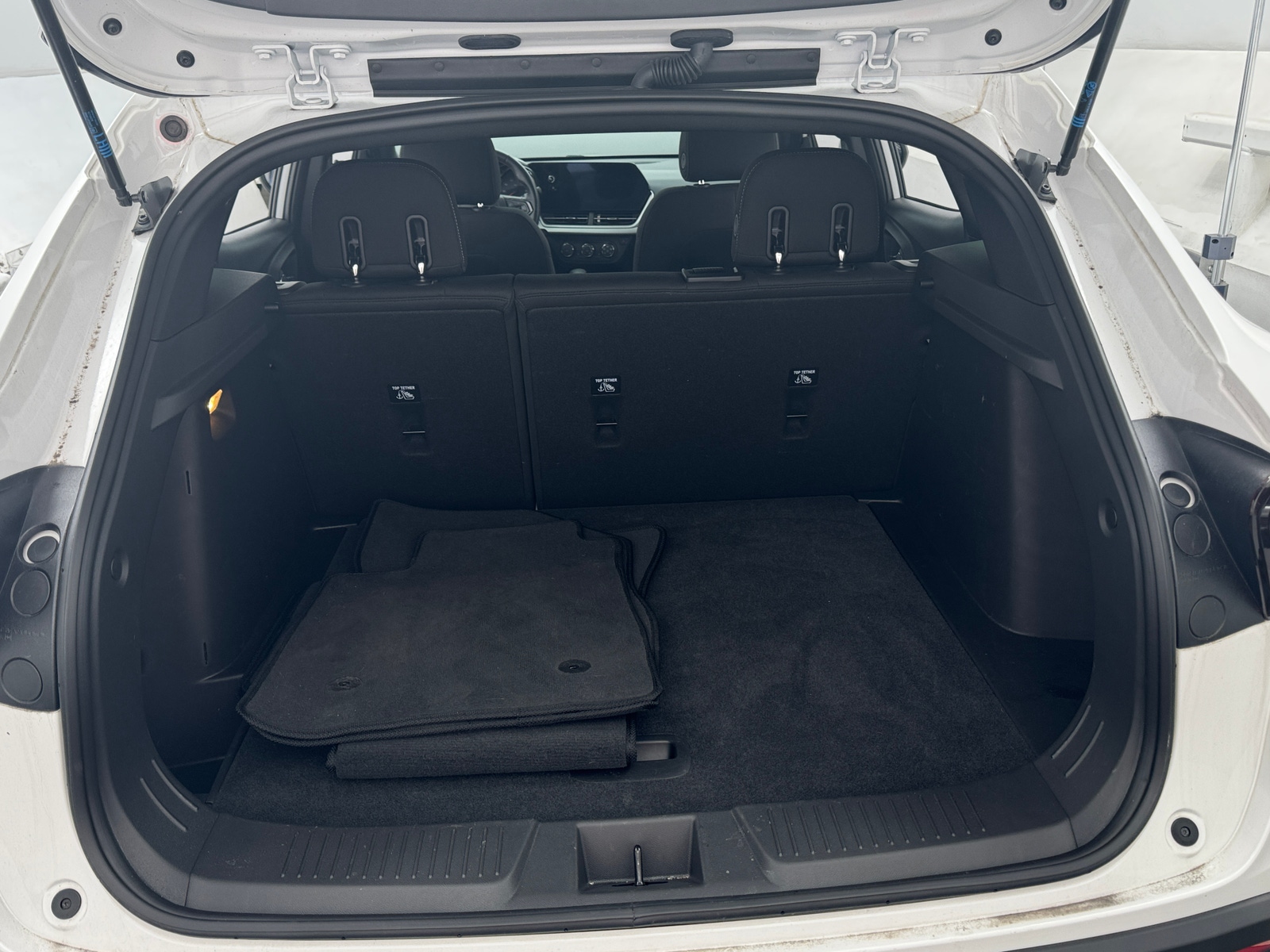 Thumbnail: 2025 Chevrolet Trax - 7