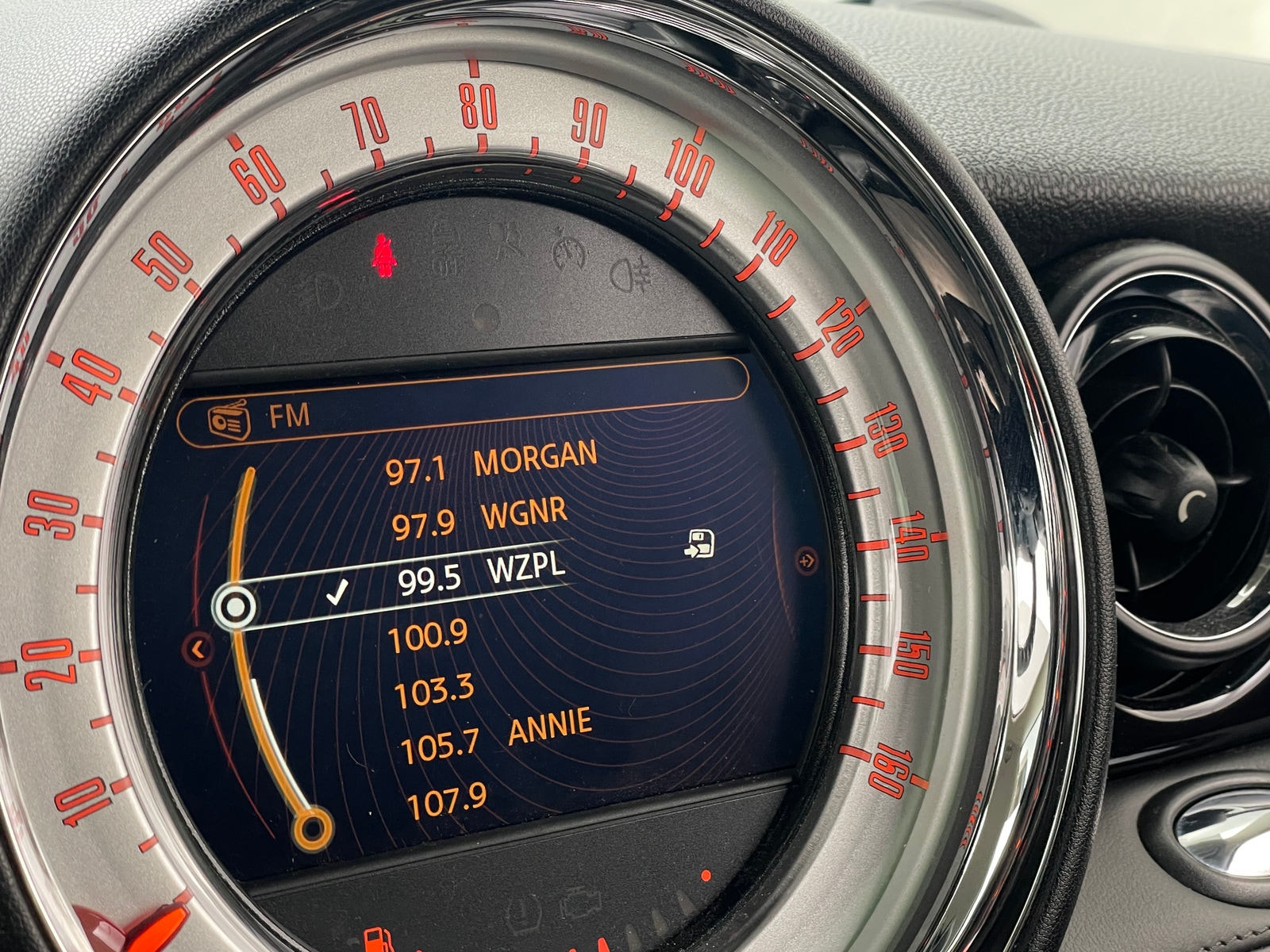 Thumbnail: 2012 MINI Cooper Hardtop - 3