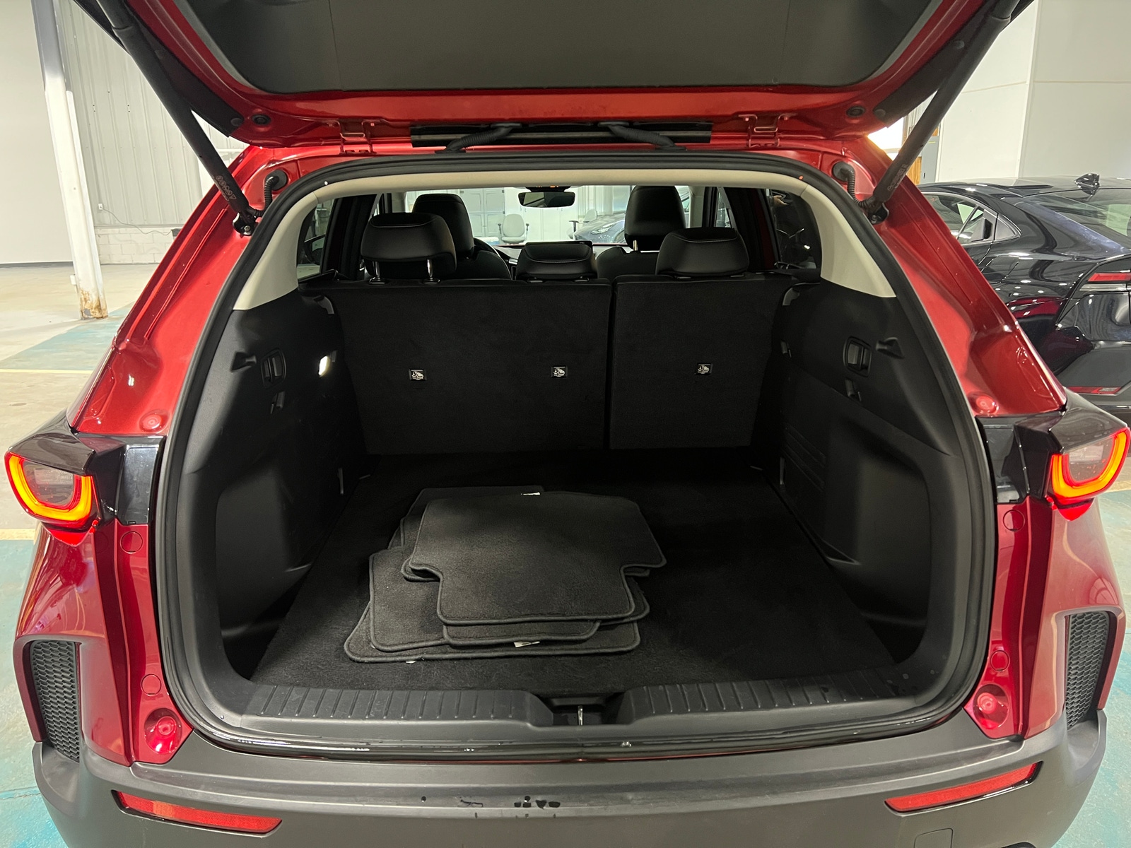 Thumbnail: 2023 Mazda CX-50 - 6