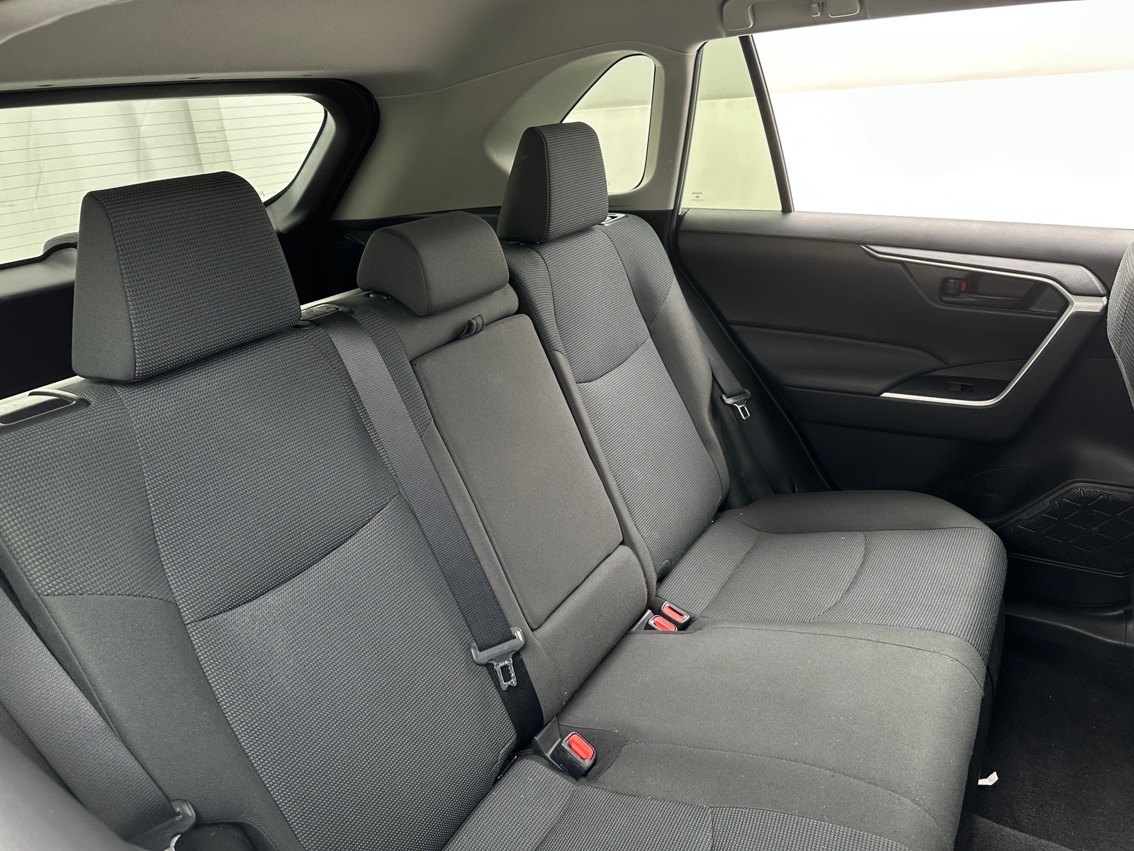 Thumbnail: 2022 Toyota RAV4 - 6