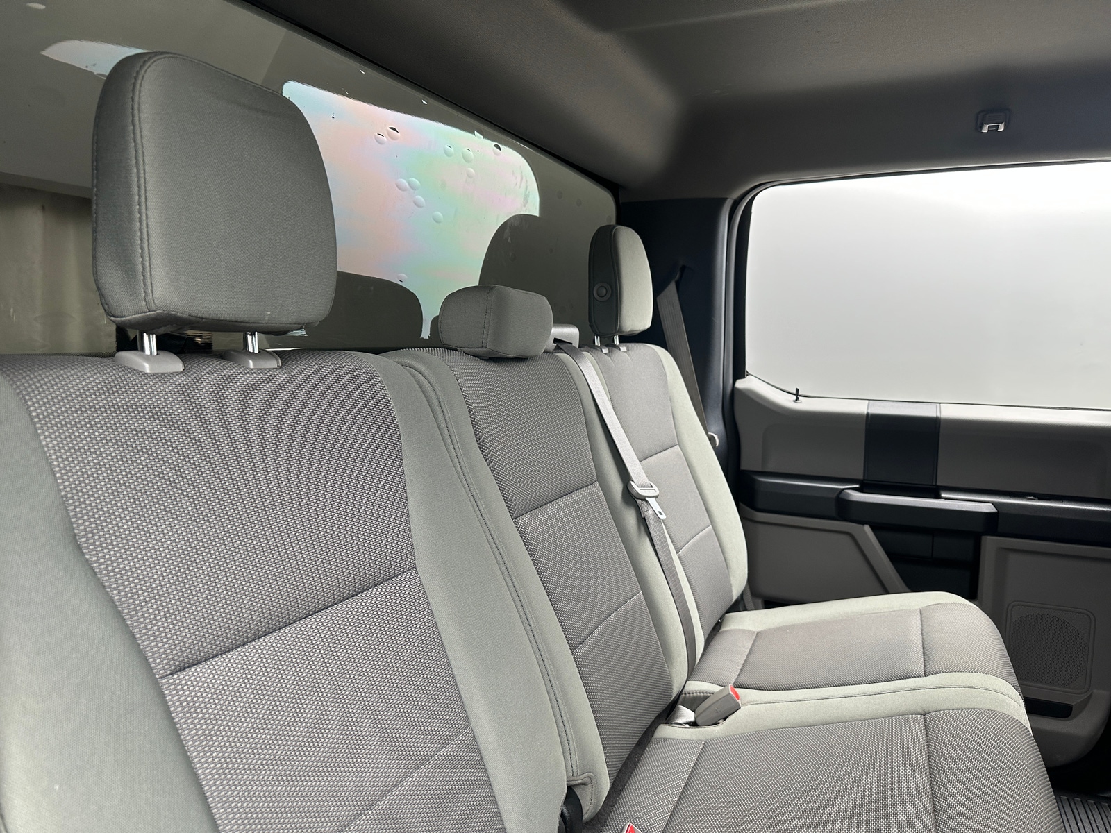 Thumbnail: 2018 Ford Econoline - 6