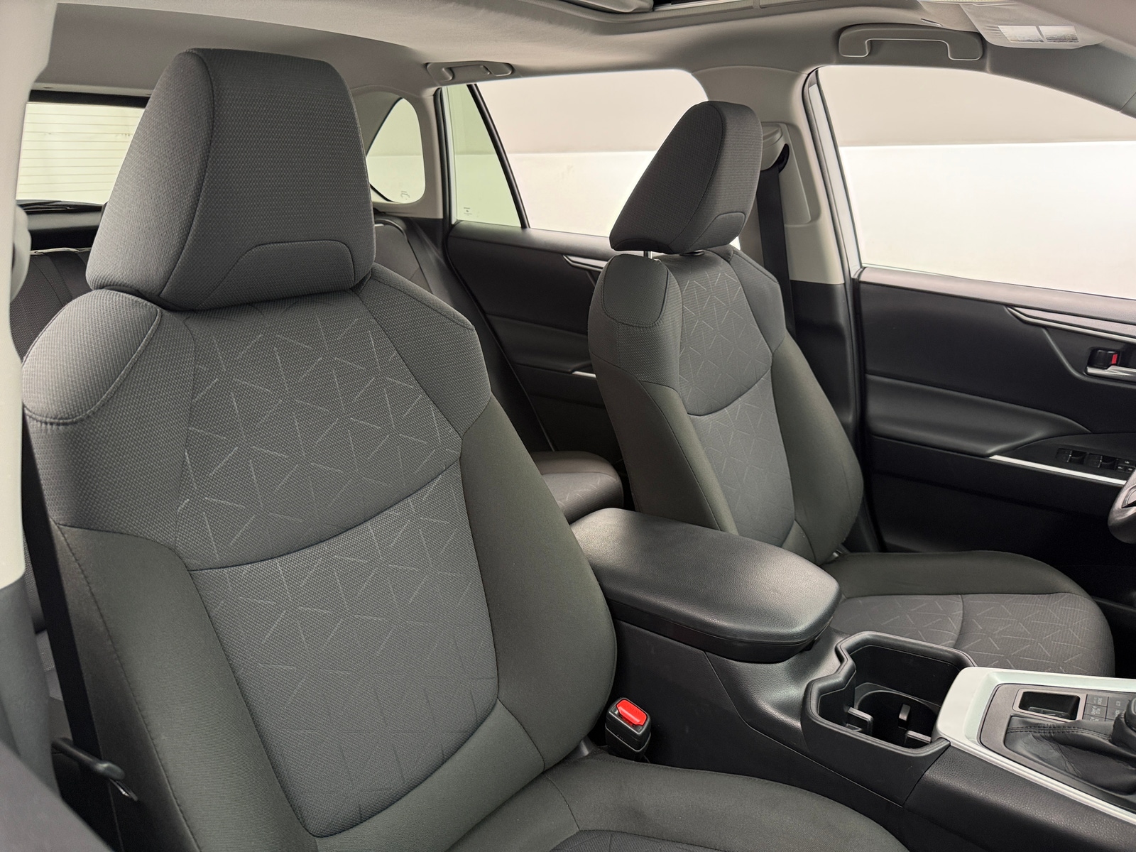 Thumbnail: 2025 Toyota RAV4 - 2