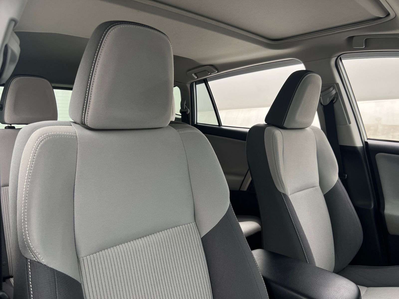 Thumbnail: 2015 Toyota RAV4 - 2