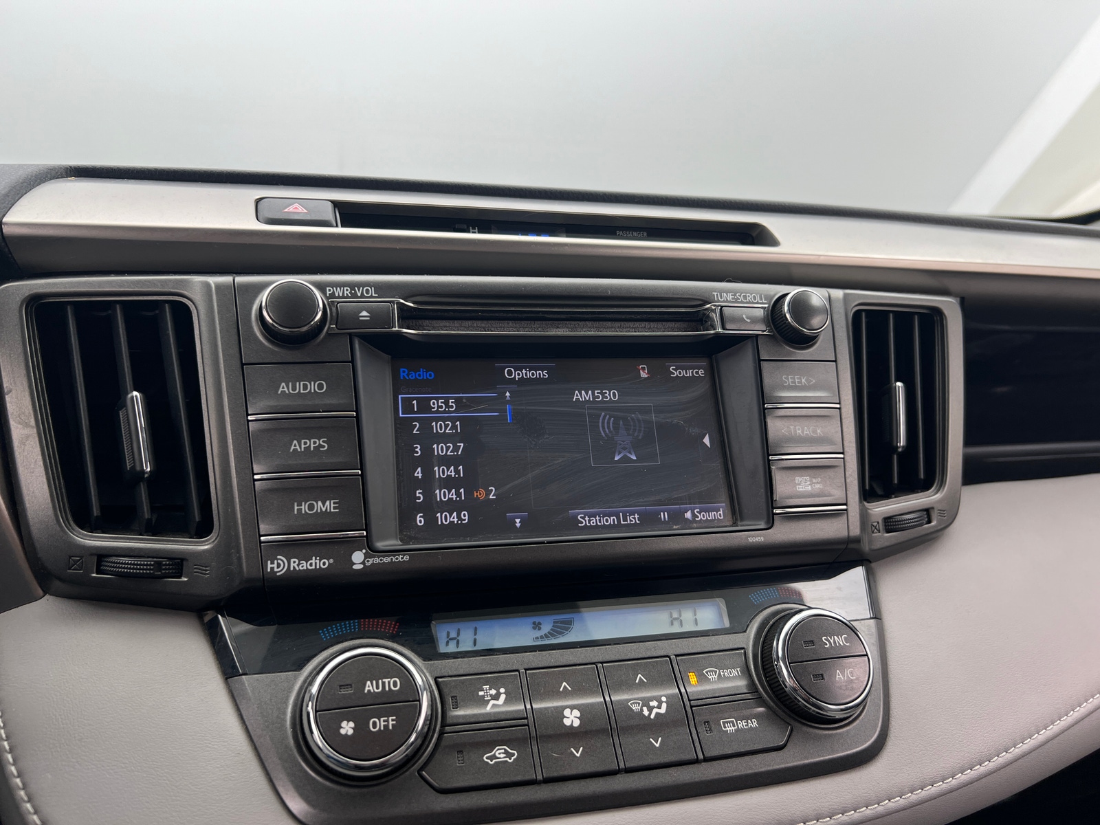 Thumbnail: 2015 Toyota RAV4 - 4