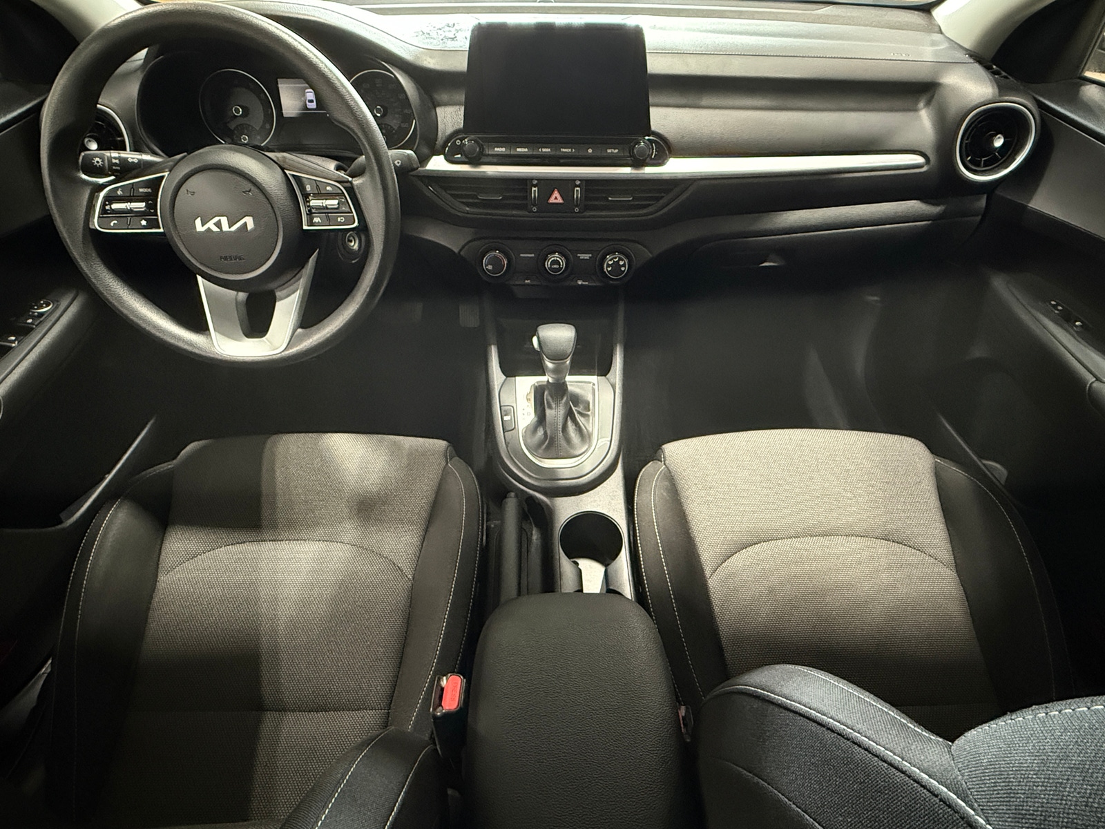 Thumbnail: 2023 Kia Forte - 3