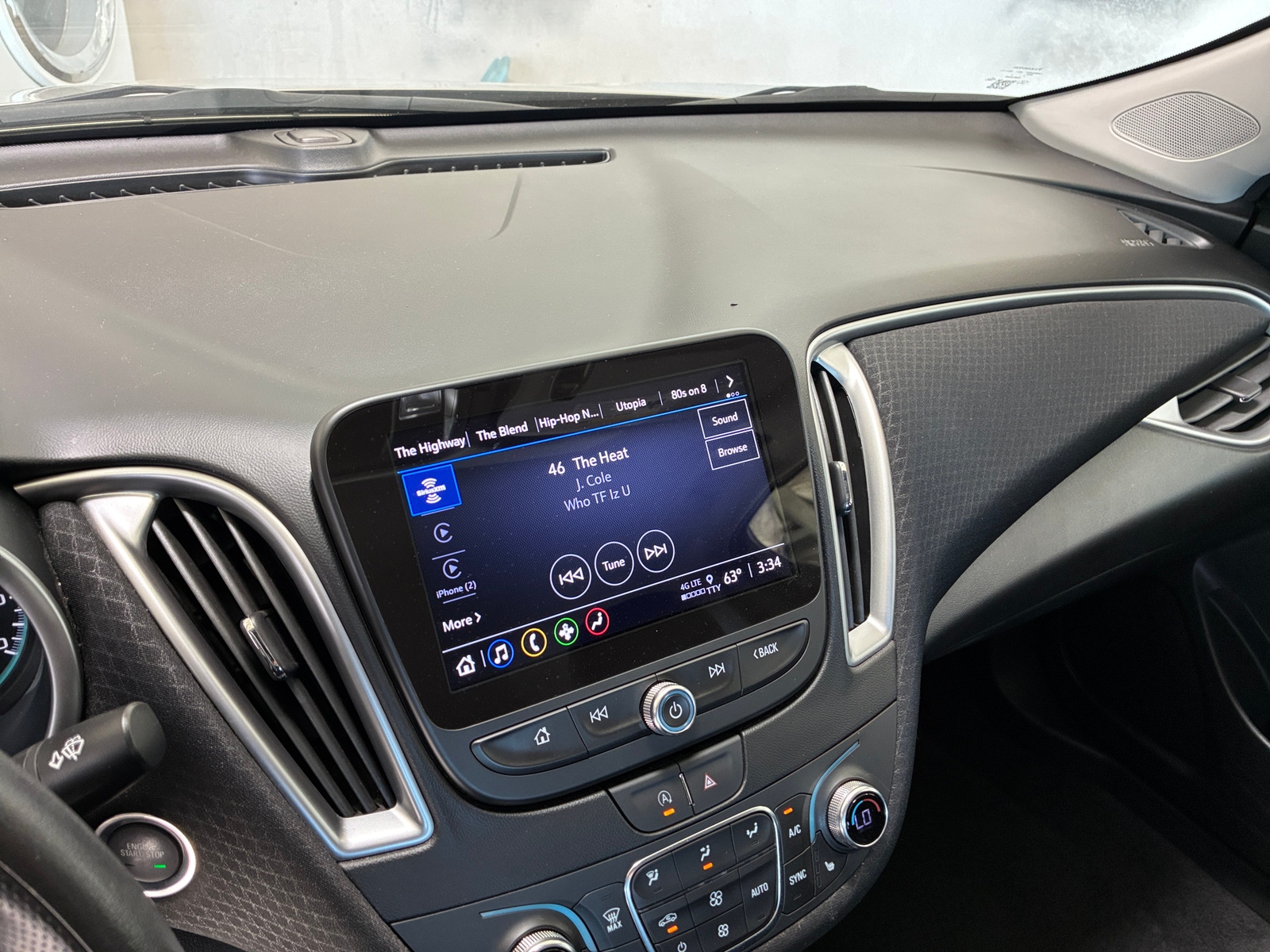 Thumbnail: 2024 Chevrolet Malibu - 4