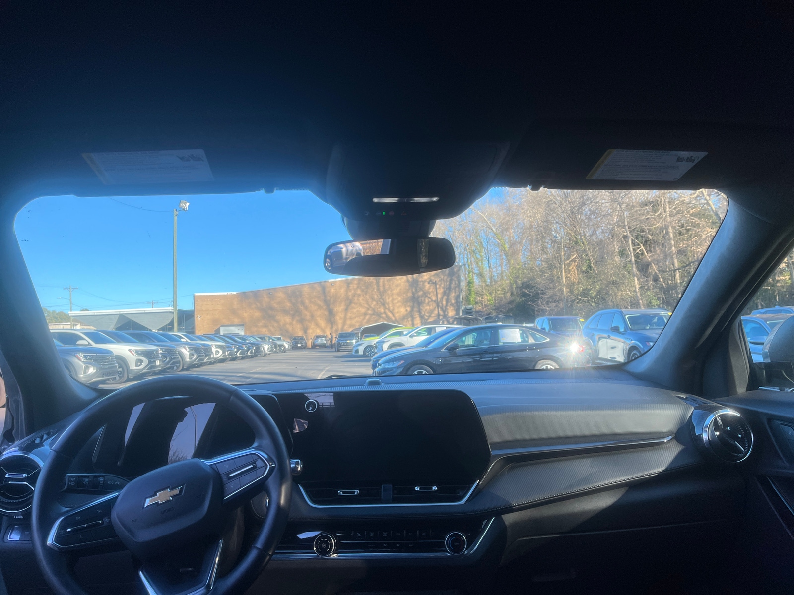 Thumbnail: 2025 Chevrolet Equinox - 3