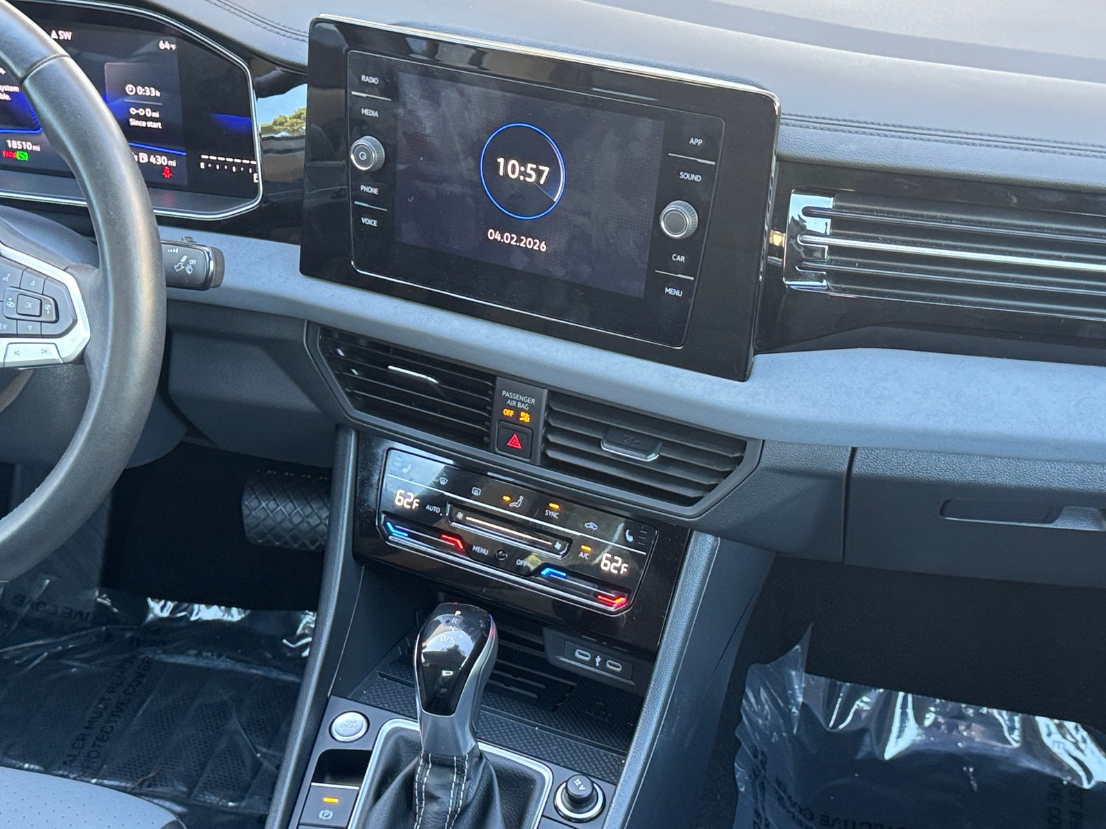 Thumbnail: 2025 Volkswagen Jetta - 3