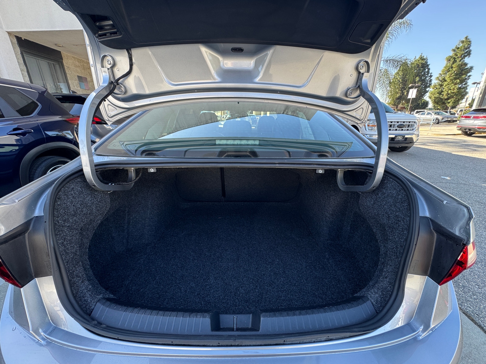 Thumbnail: 2025 Volkswagen Jetta - 5