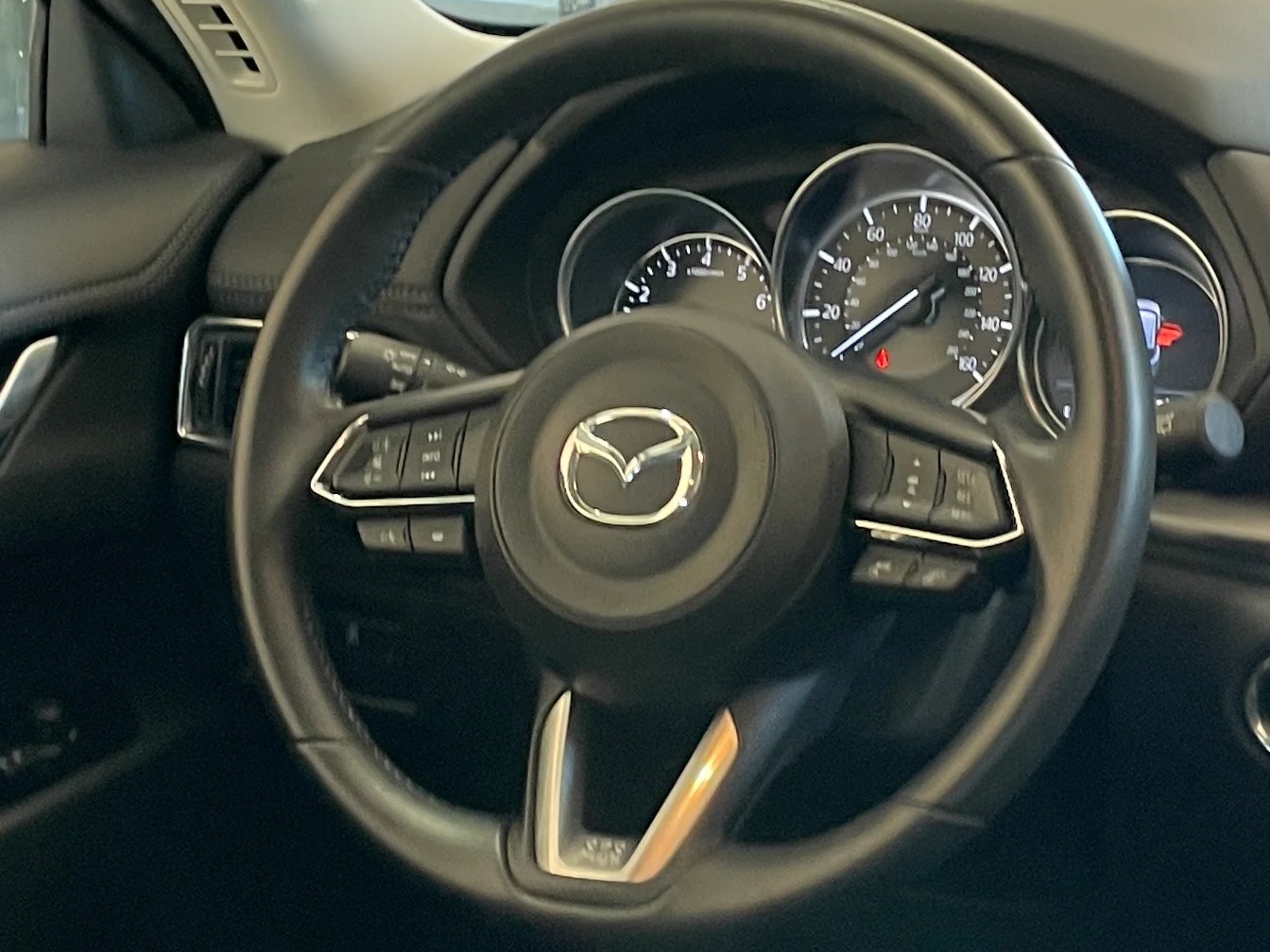 Thumbnail: 2025 Mazda CX-5 - 4