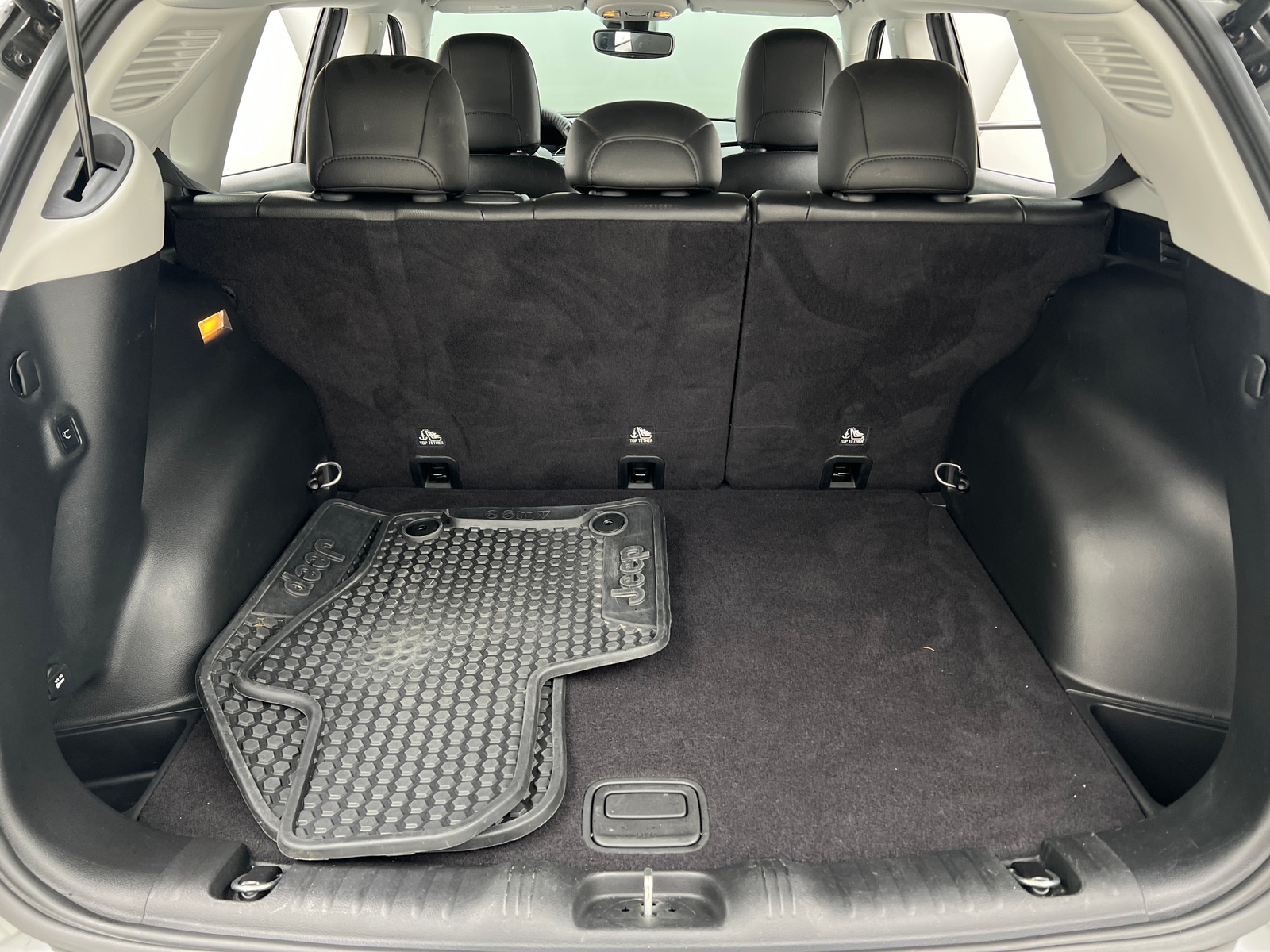 Thumbnail: 2021 Jeep Compass - 7