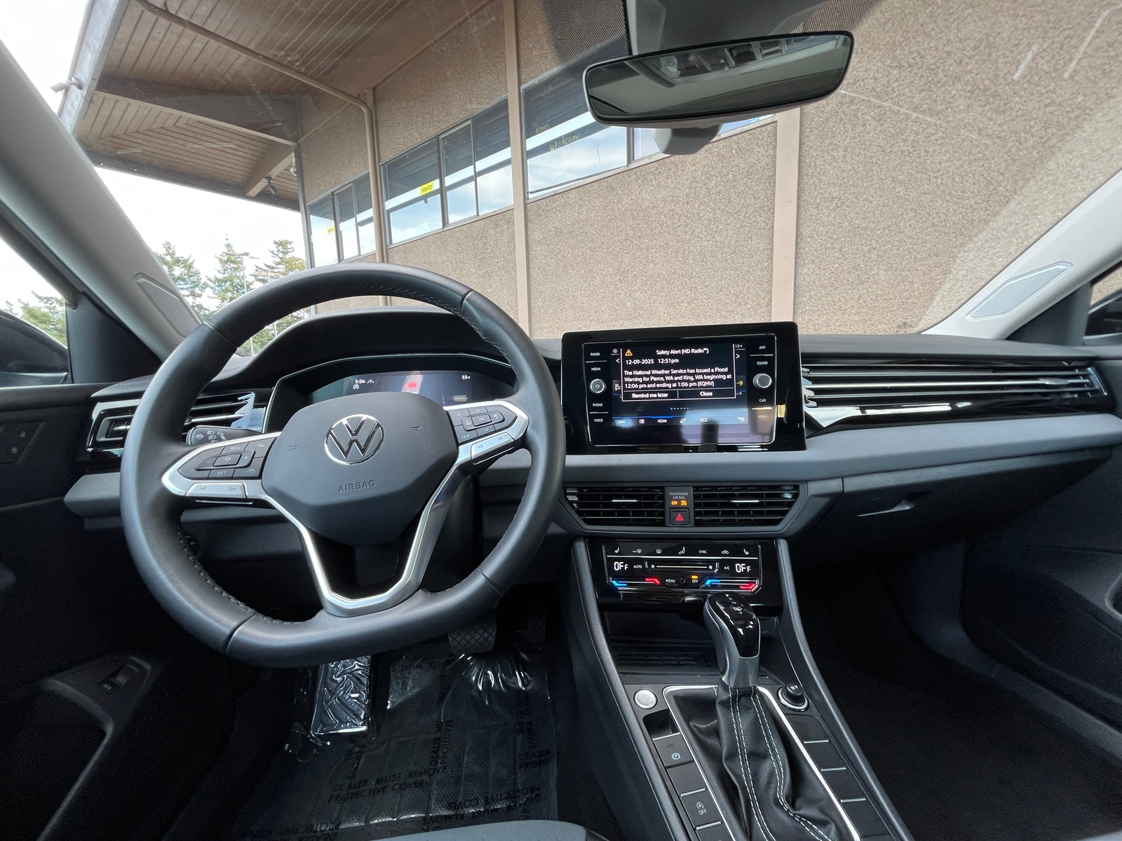 Thumbnail: 2025 Volkswagen Jetta - 3