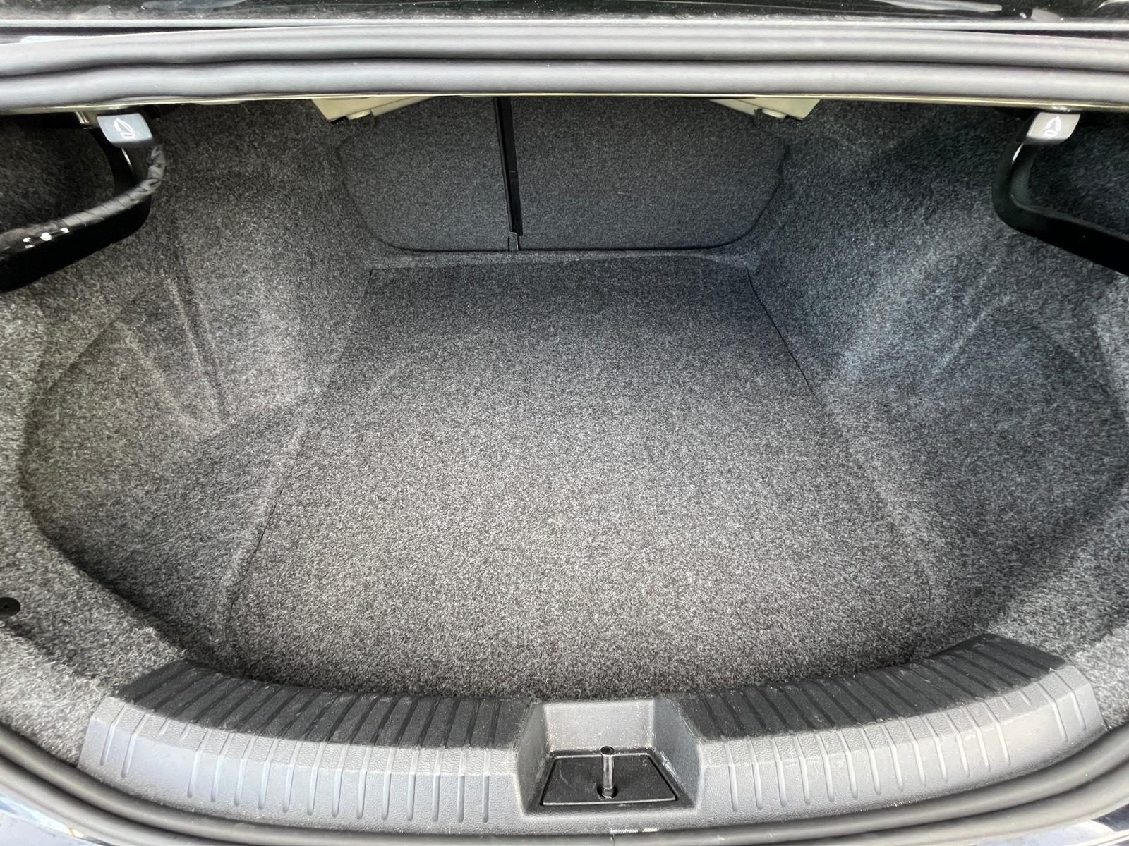 Thumbnail: 2025 Volkswagen Jetta - 6