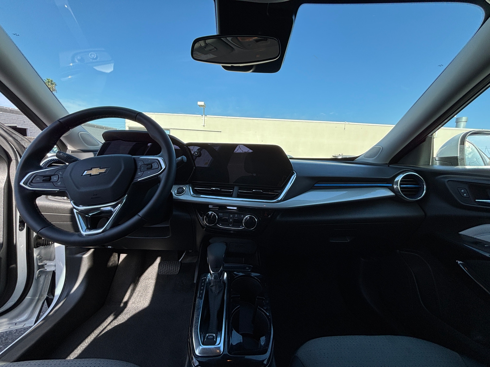 Thumbnail: 2025 Chevrolet Trax - 3