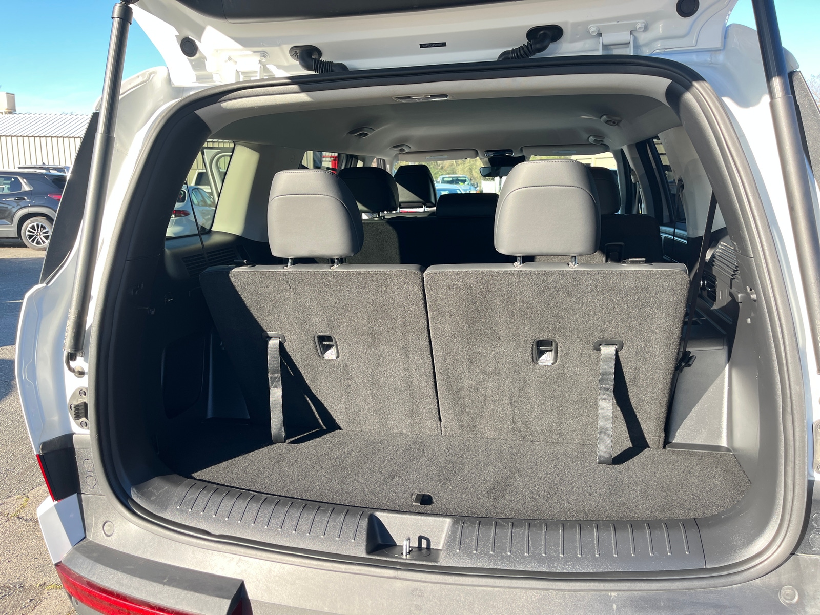 Thumbnail: 2025 Hyundai Santa Fe - 6