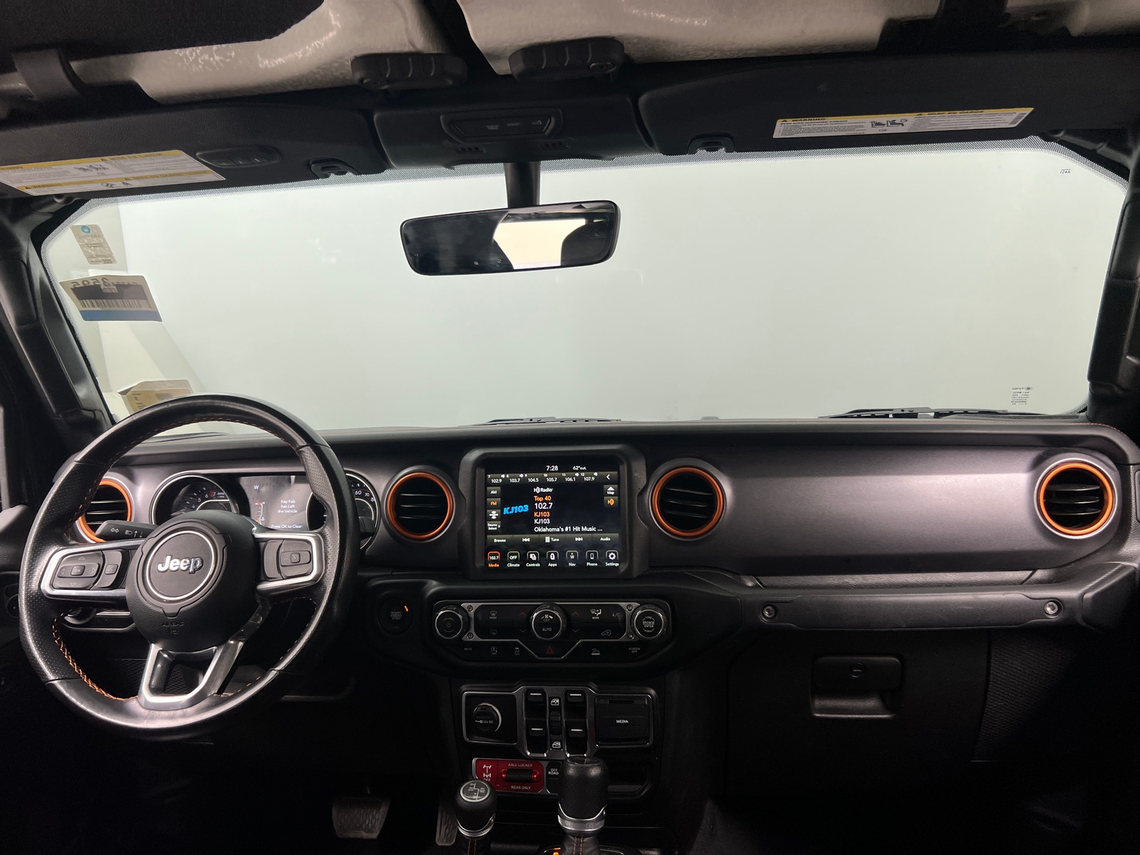 Thumbnail: 2021 Jeep Gladiator - 3